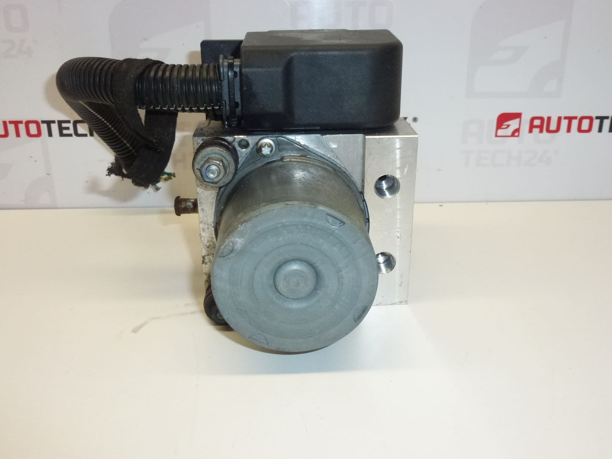 Modulo ABS/ESP Bosch Citroën C4 Peugeot 307 9663241380 0265235235 4541Q7 - immagine 2