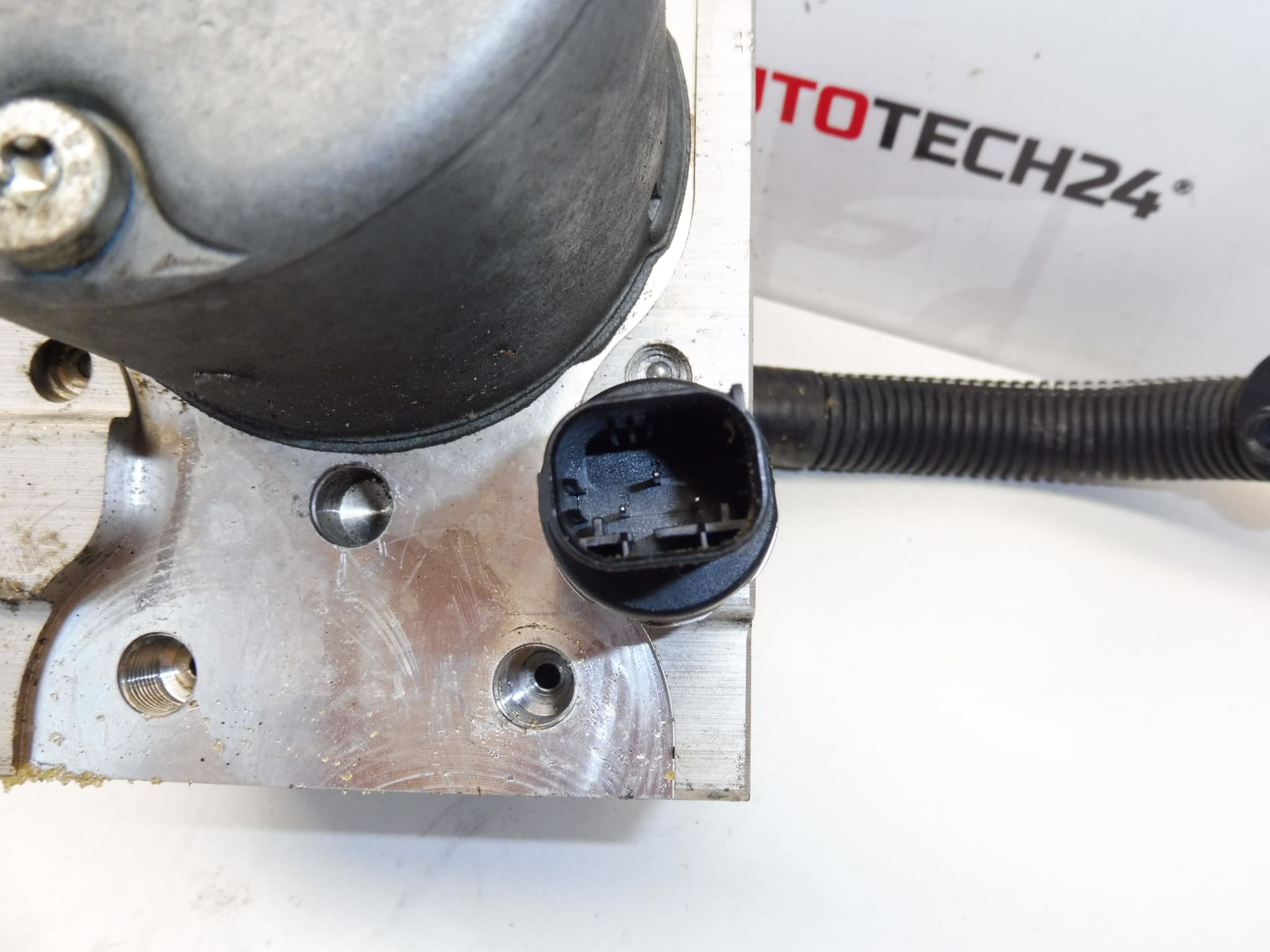 Centralina ABS/ESP Bosch per Citroën C8 e Peugeot 807 0265950075 4541C5 - immagine 2