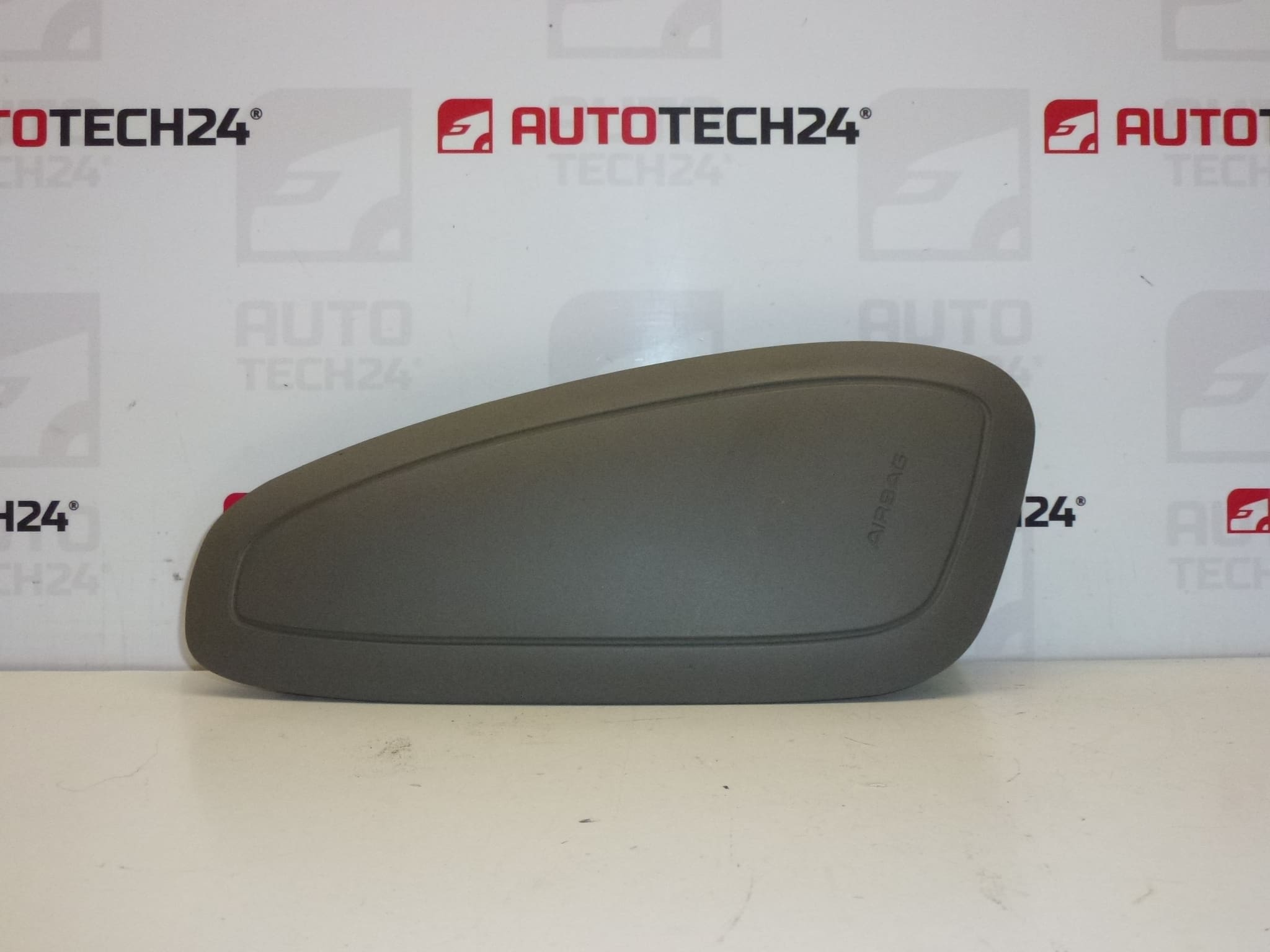 Airbag destro Citroën Xsara Picasso 94641973GW 8216K8