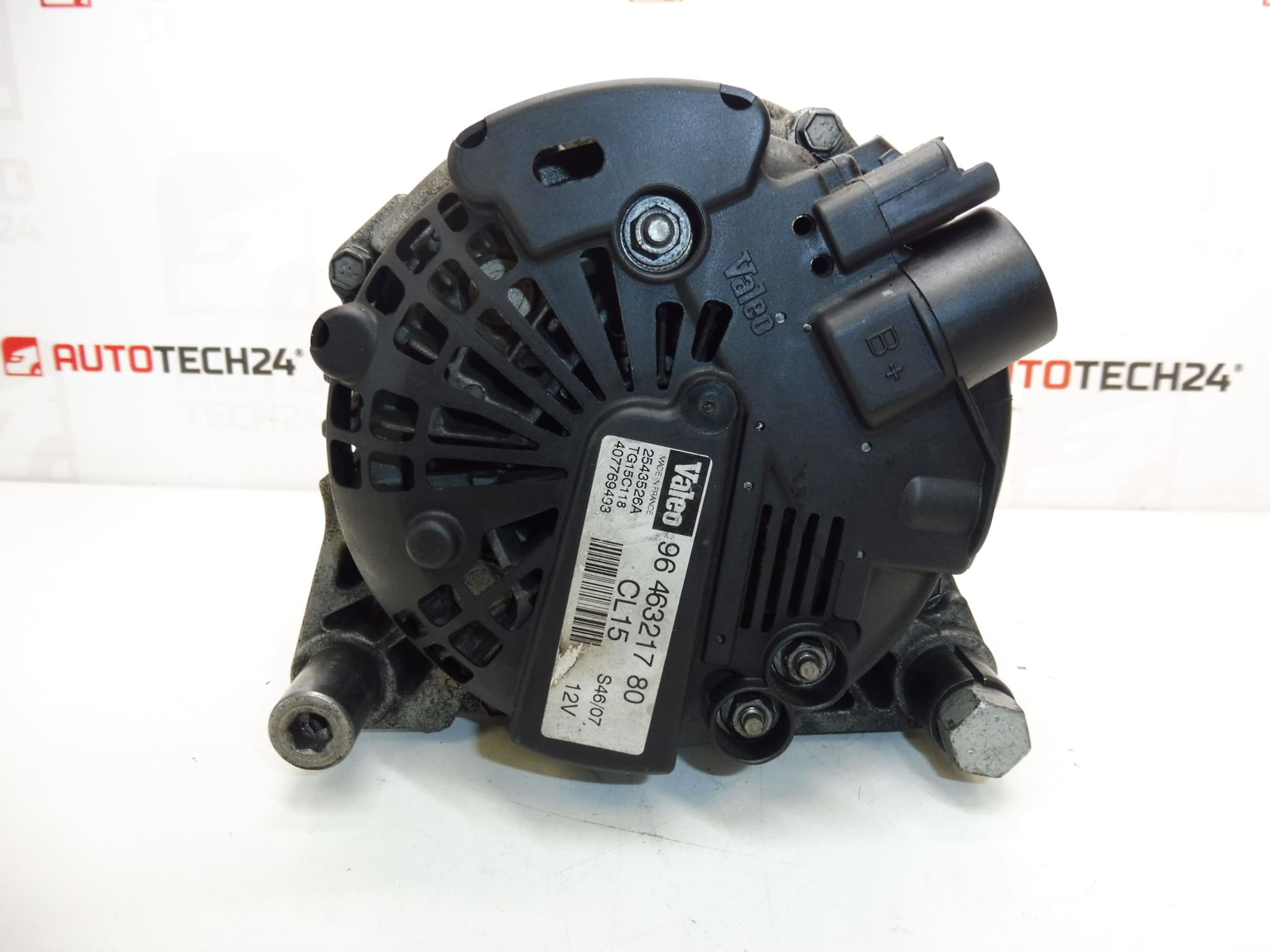 Alternatore Valeo CL15 usato, 102.000 km, per Citroën e Peugeot, codice 9646321780 - immagine 2