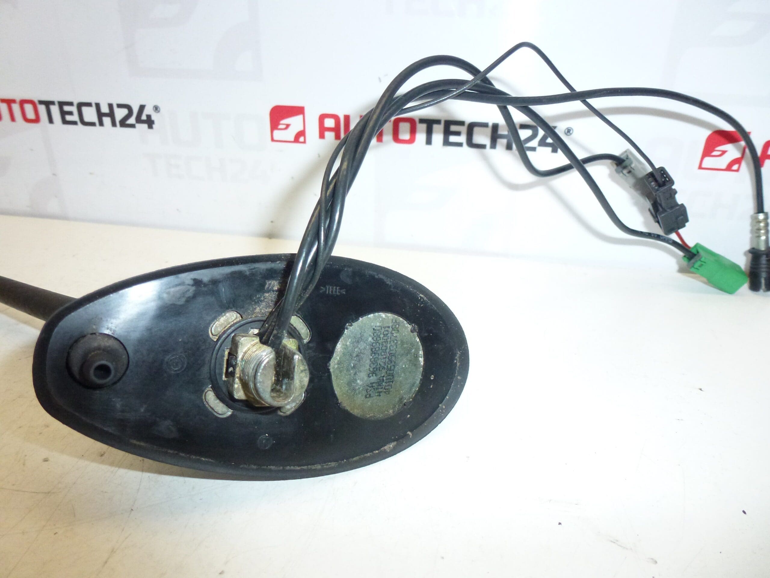 Antena Citroën C5 Sedan 01-04 9638989680 6561H1 - immagine 2