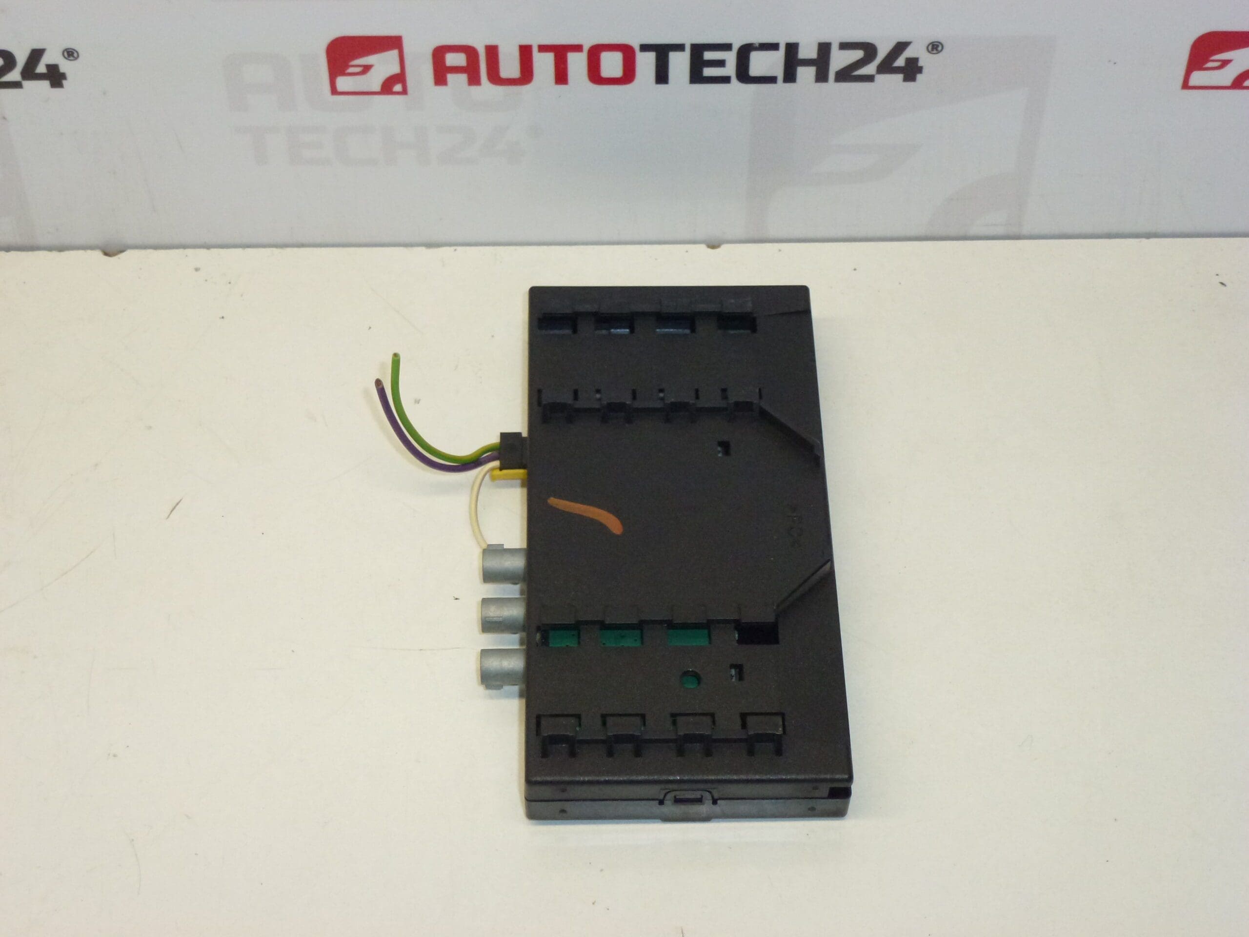 Modulo Antenna Citroën Peugeot 9655888380 6561EC - immagine 2