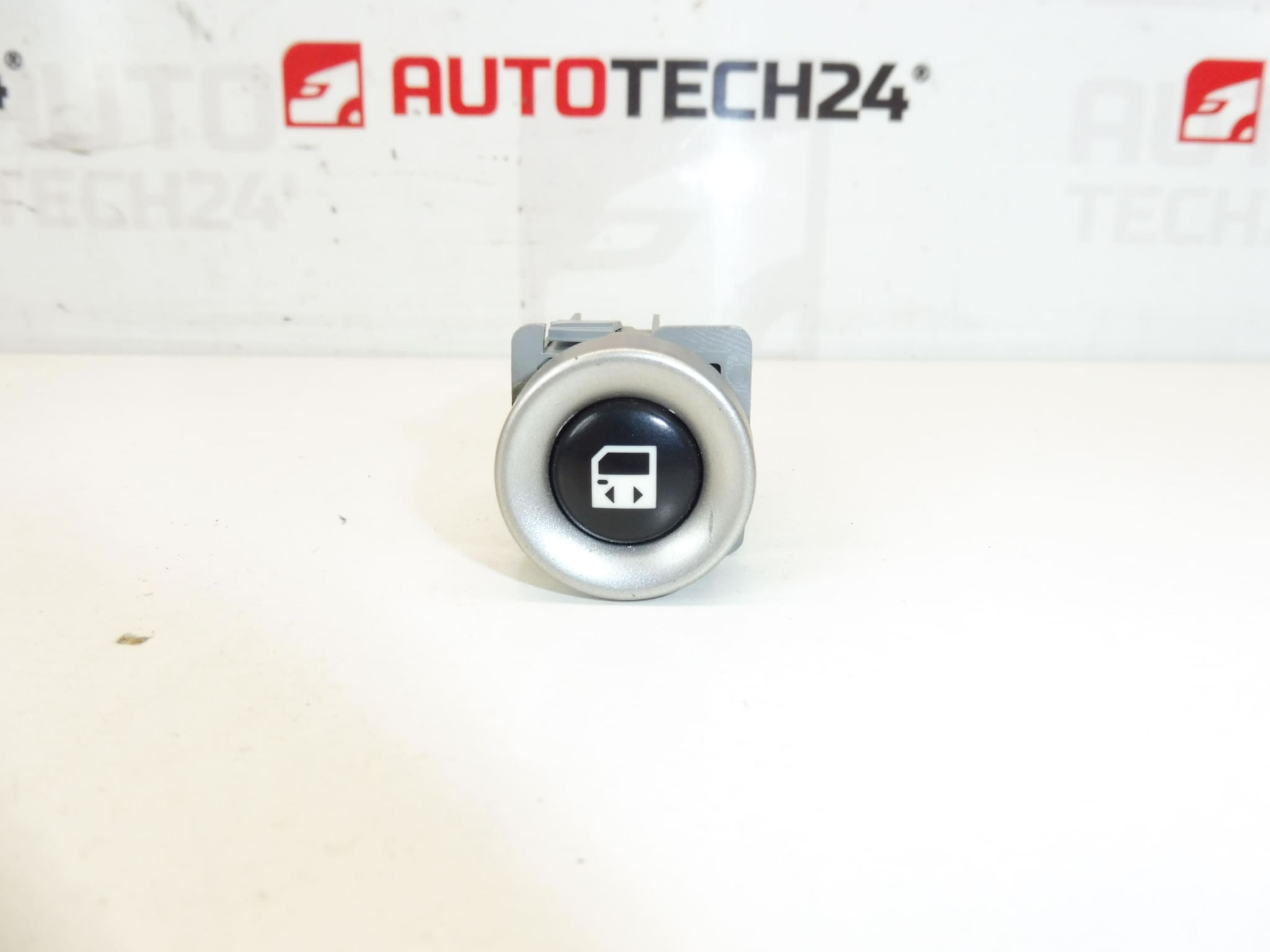 Attuatore porta posteriore Citroën C8 Peugeot 807 1488929077 6554N1