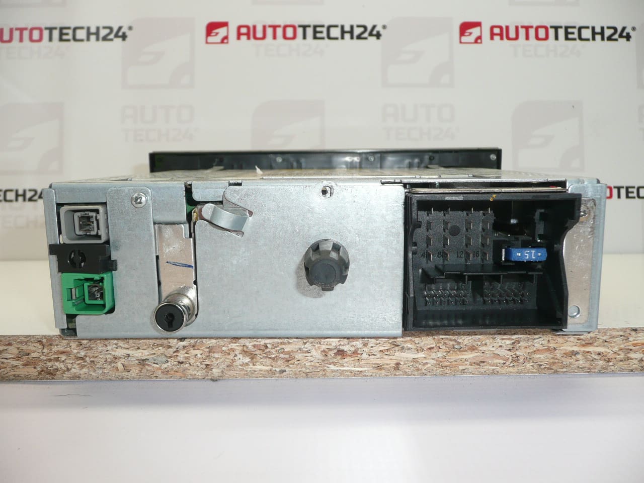 Autoradio Citroën Peugeot RT3-N2 96632911YW - immagine 2