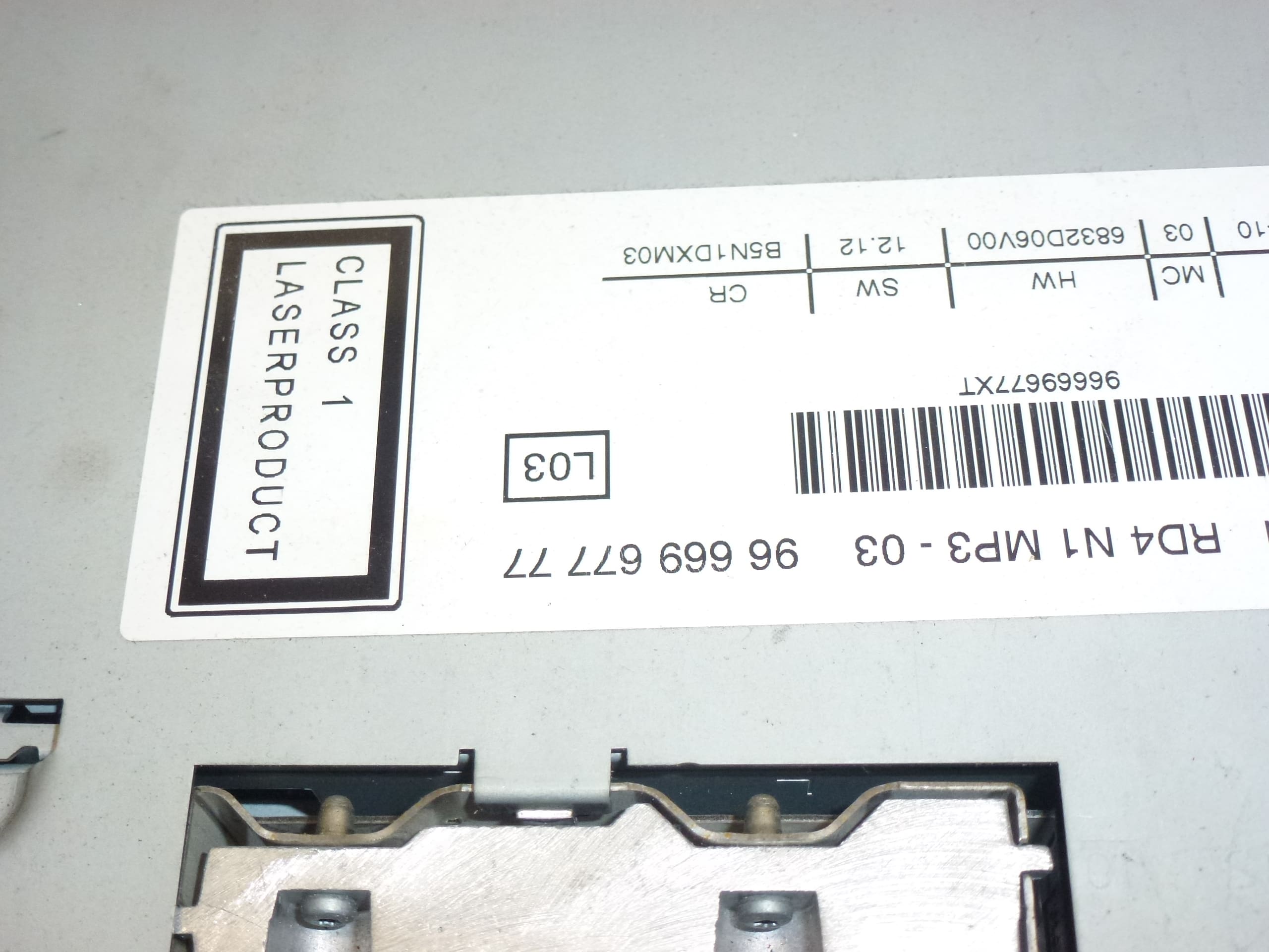 Autoradio con CD MP3 Citroën Peugeot 9666967777 6579FG - immagine 2