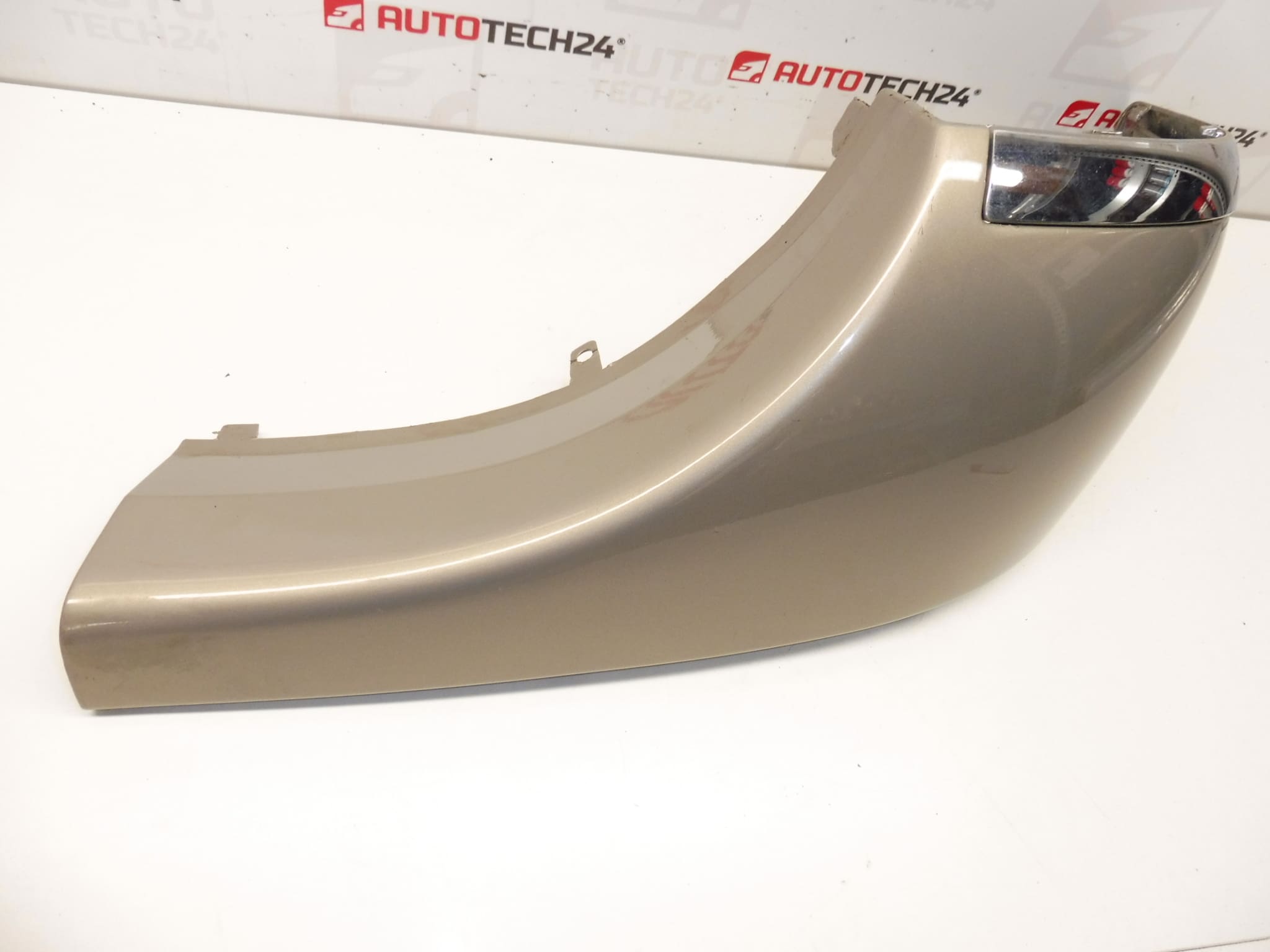 Listino Destro con Chrome per Paraurti Posteriore Citroën Xsara Picasso KDDC 7452CT - immagine 2
