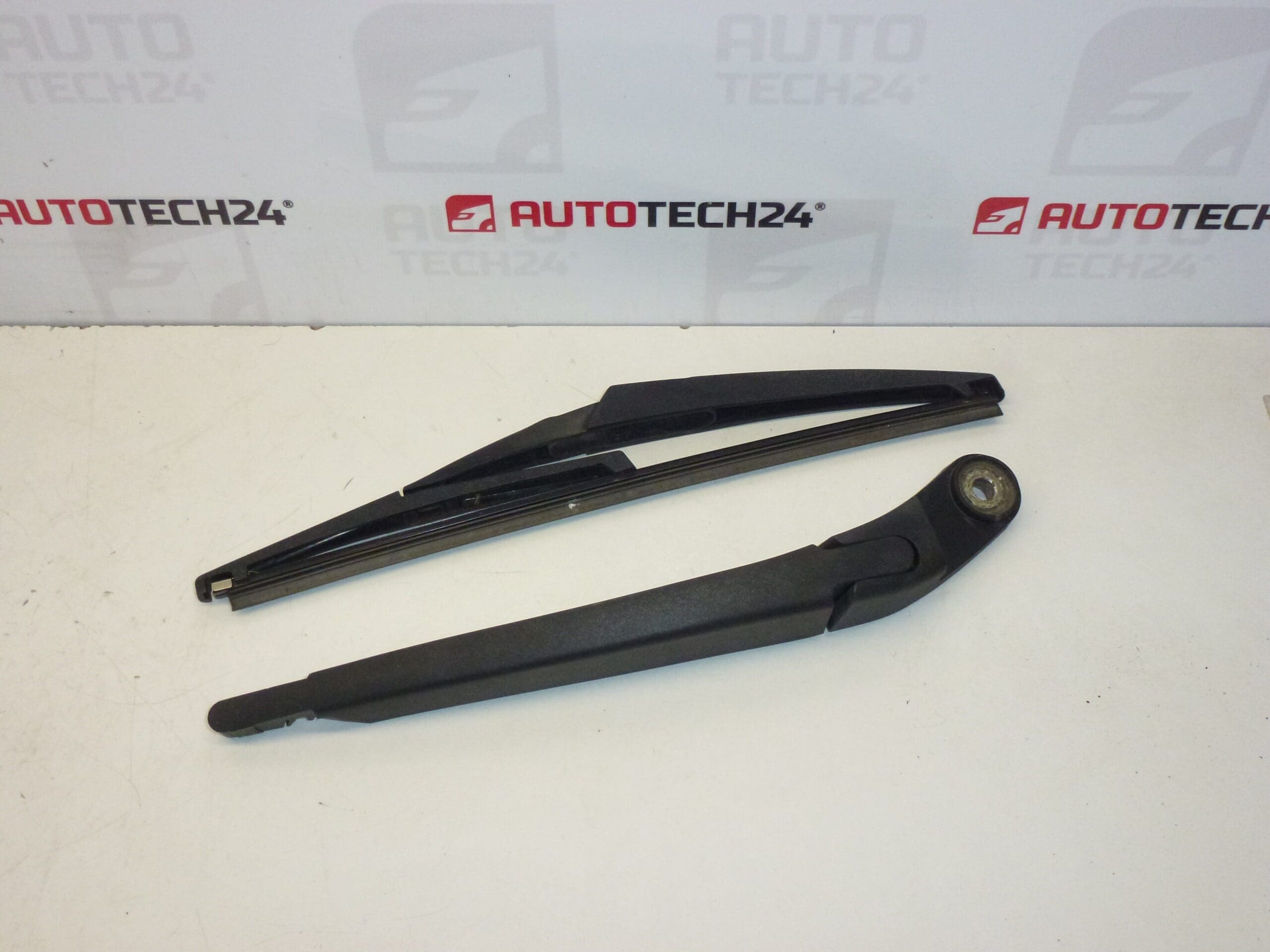Braccio tergicristallo posteriore Citroën Peugeot 6429EV