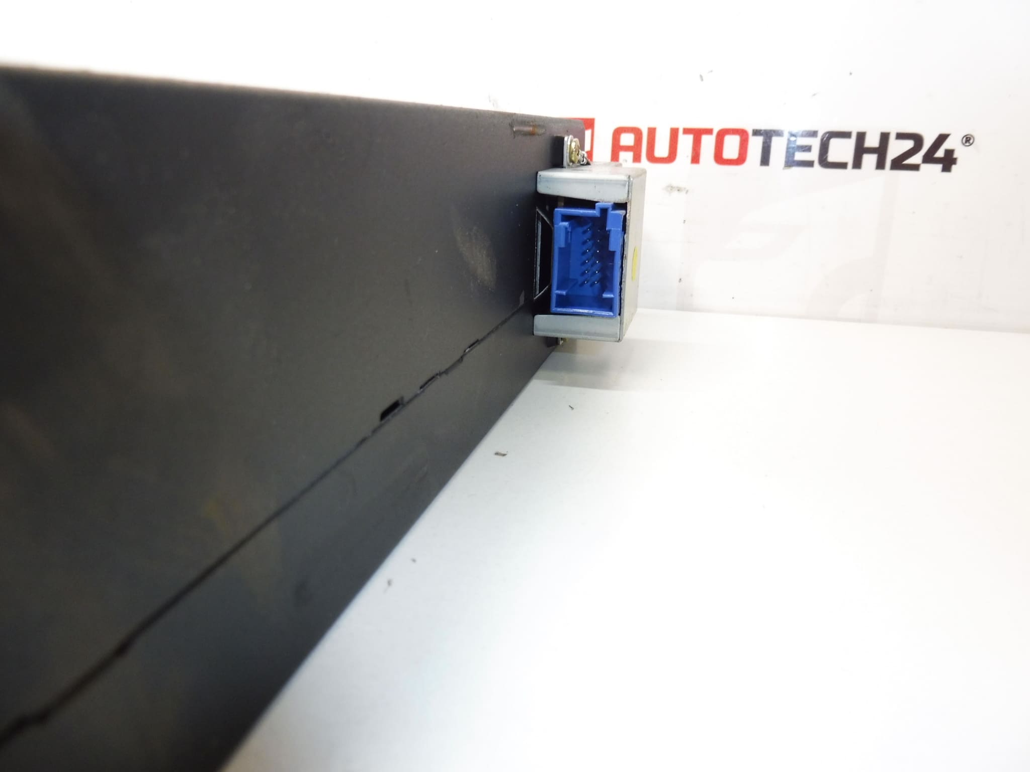 Caricatore CD Citroën Peugeot 9643884680 - immagine 2