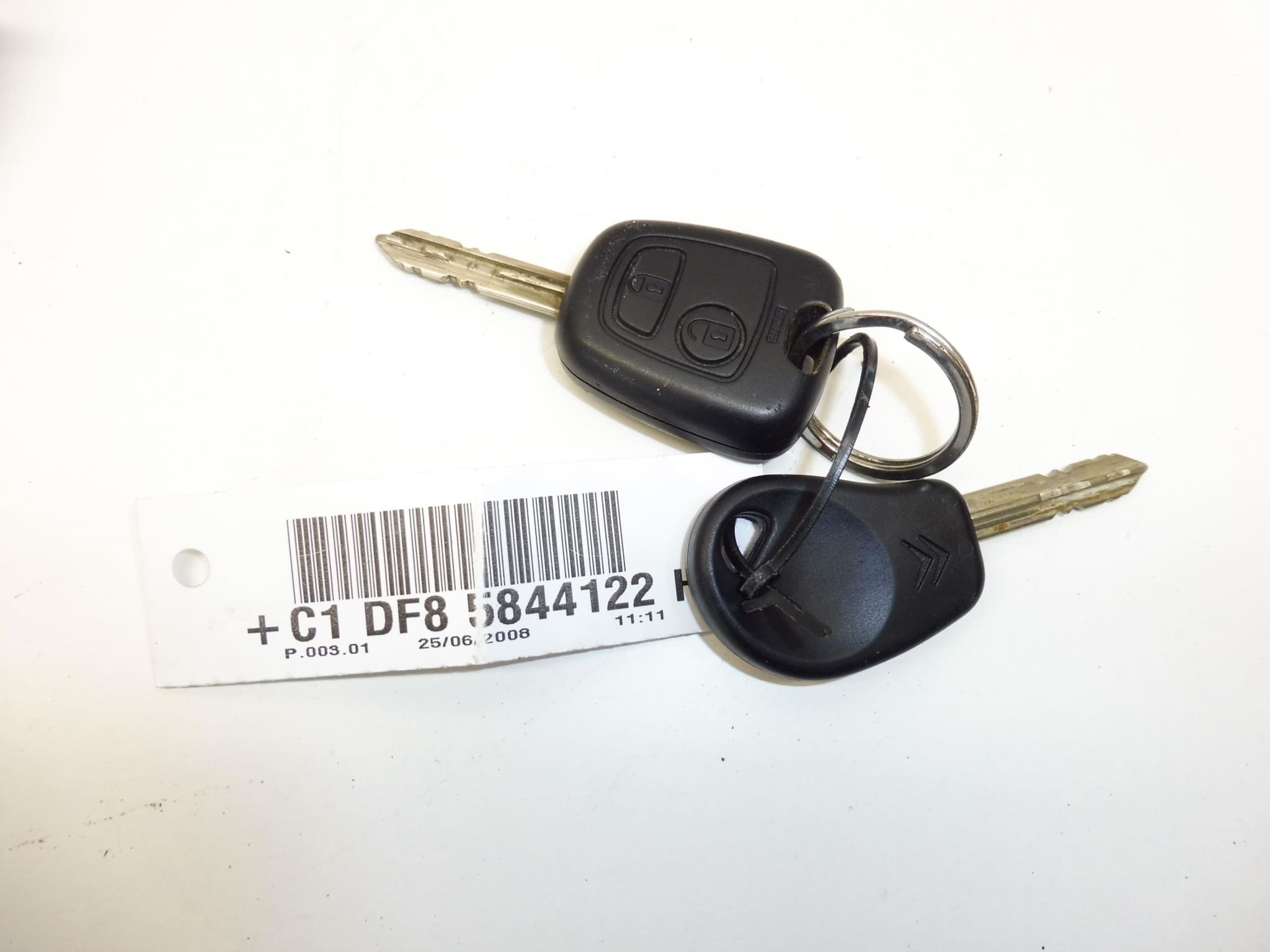 Blocchetto d'accensione con 2 chiavi per Citroën Xsara Picasso 4162HK - immagine 2