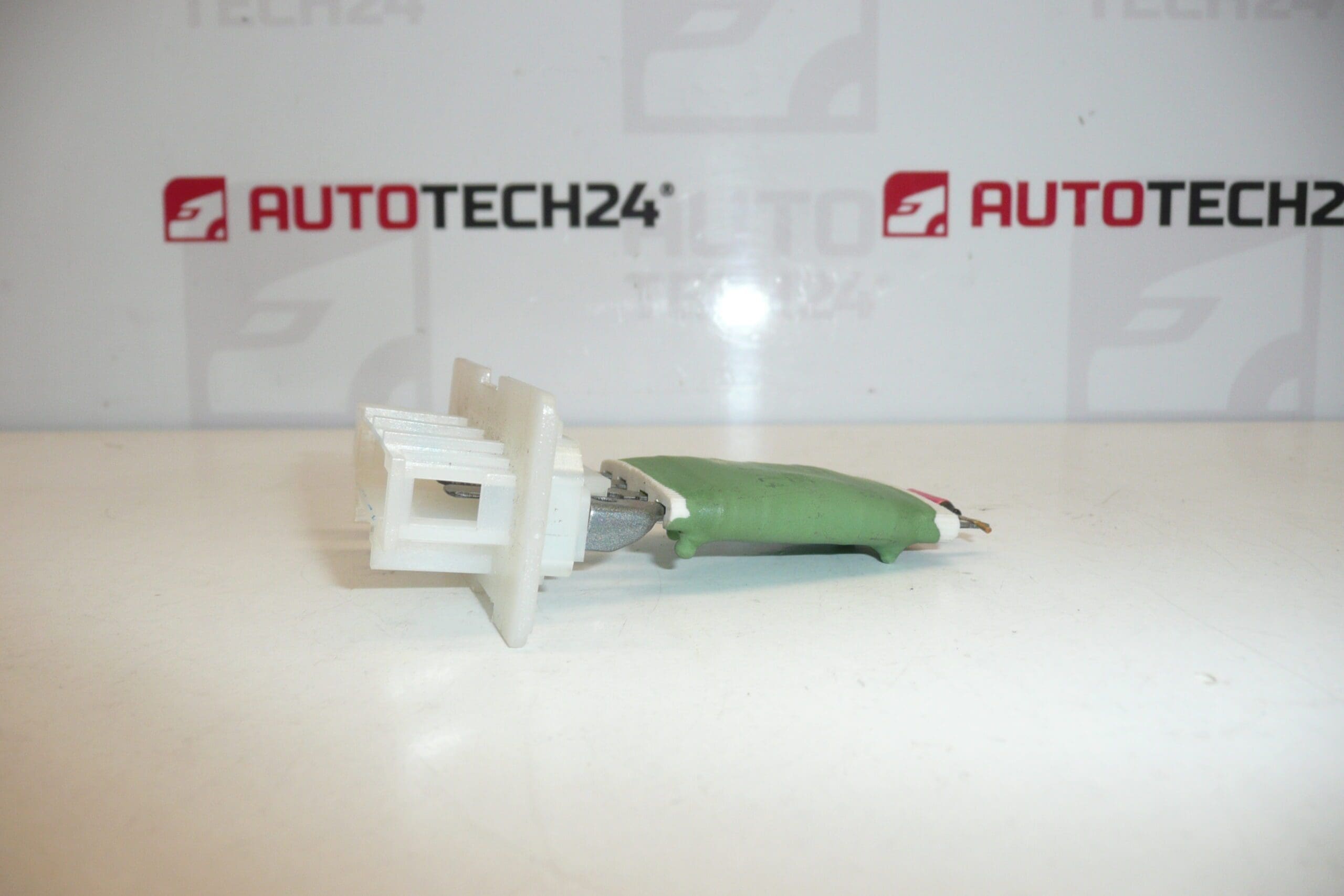 Regolatore del ventilatore per Citroën e Peugeot 6445ZA - immagine 2