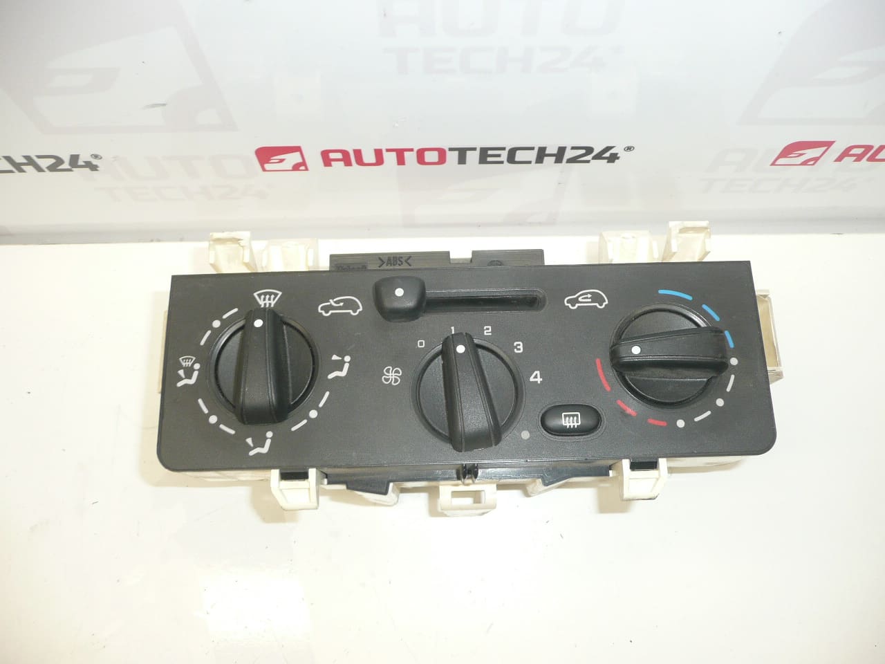Comando riscaldatore Citroën C2 C3 F664477S 6451KP