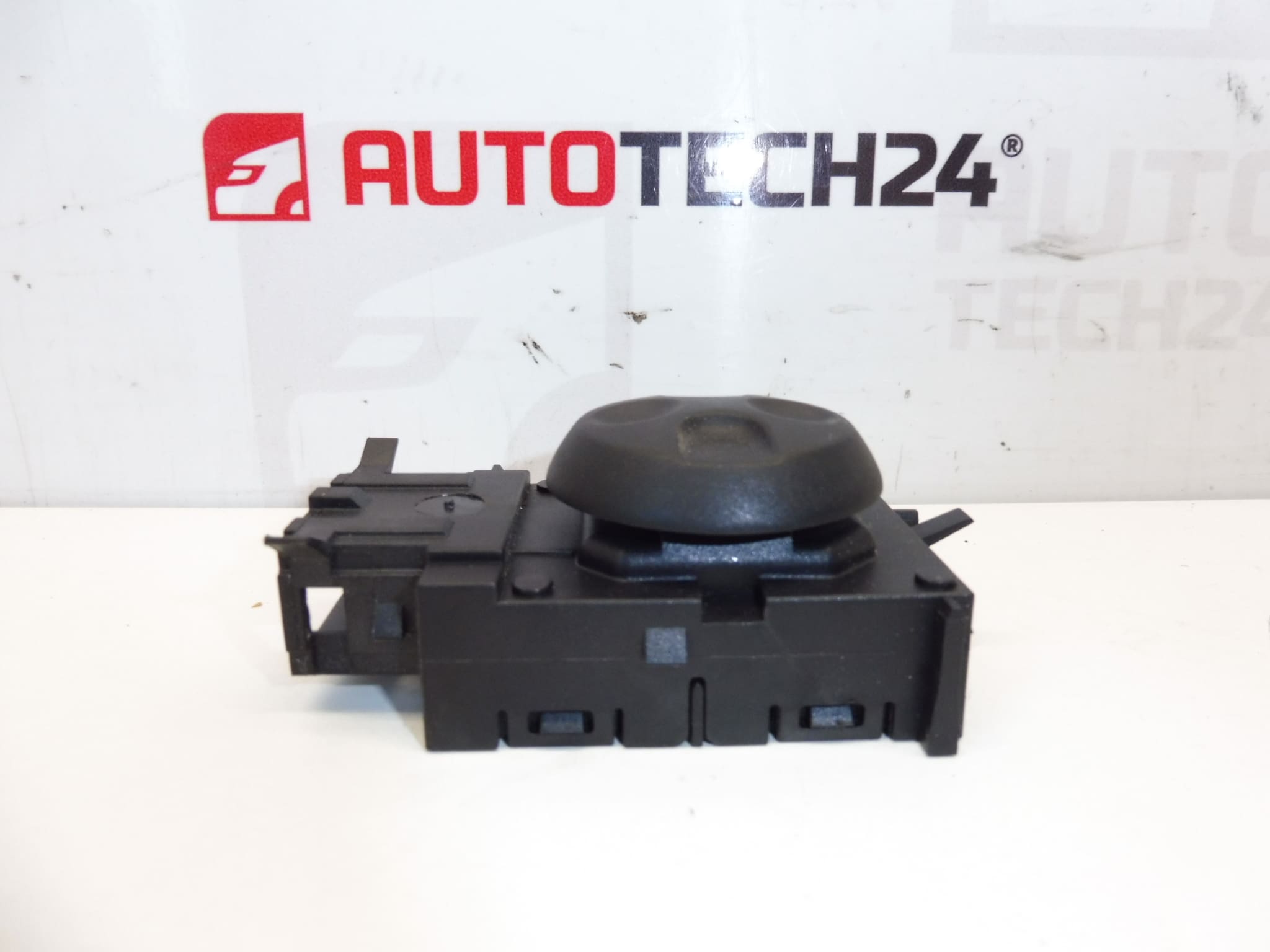 Comando Sedile Guidatore Citroën C5 X7 96602210XT 8898JC - immagine 2