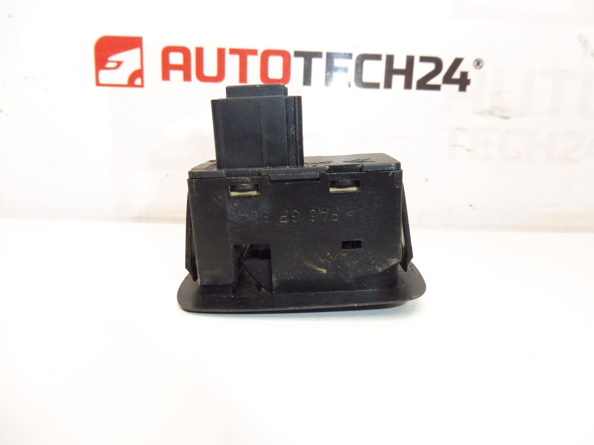 Ovladač Oken Citroën Peugeot 96512625XT 6554AL - immagine 2