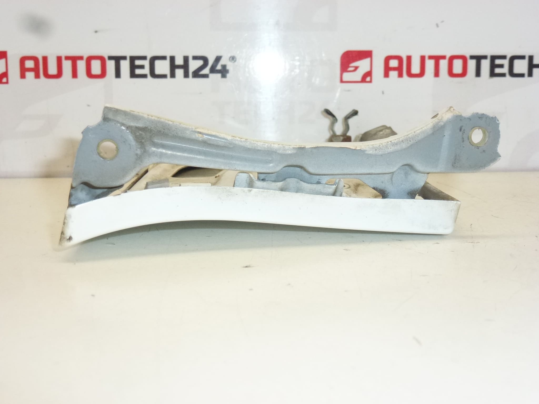 Coperchio Serbatoio Bianco Peugeot 107 Citroën C1 1517C5 1517C9 - immagine 2