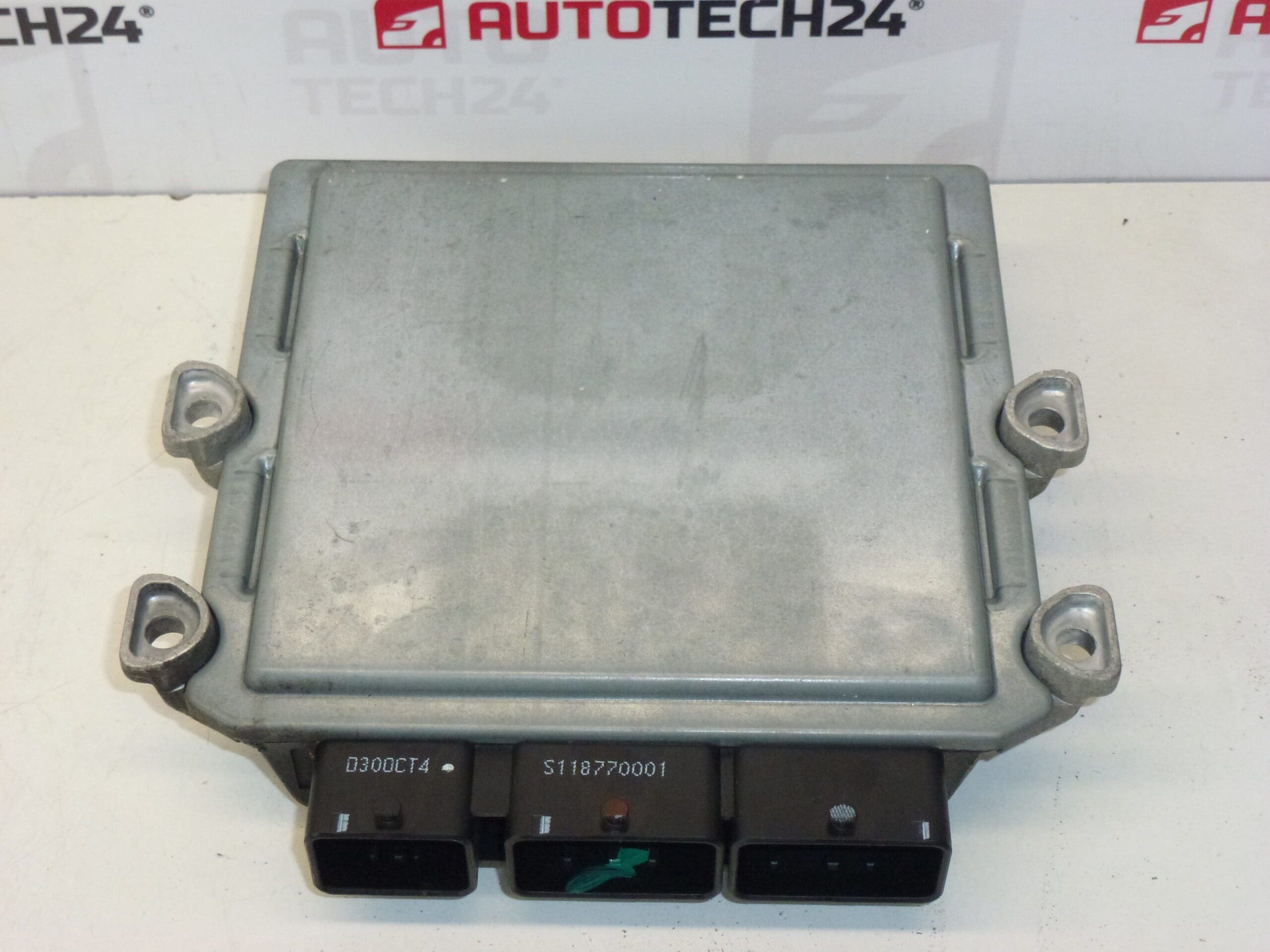 ECU Siemens VDO SID803 5ws40029O-T - immagine 2