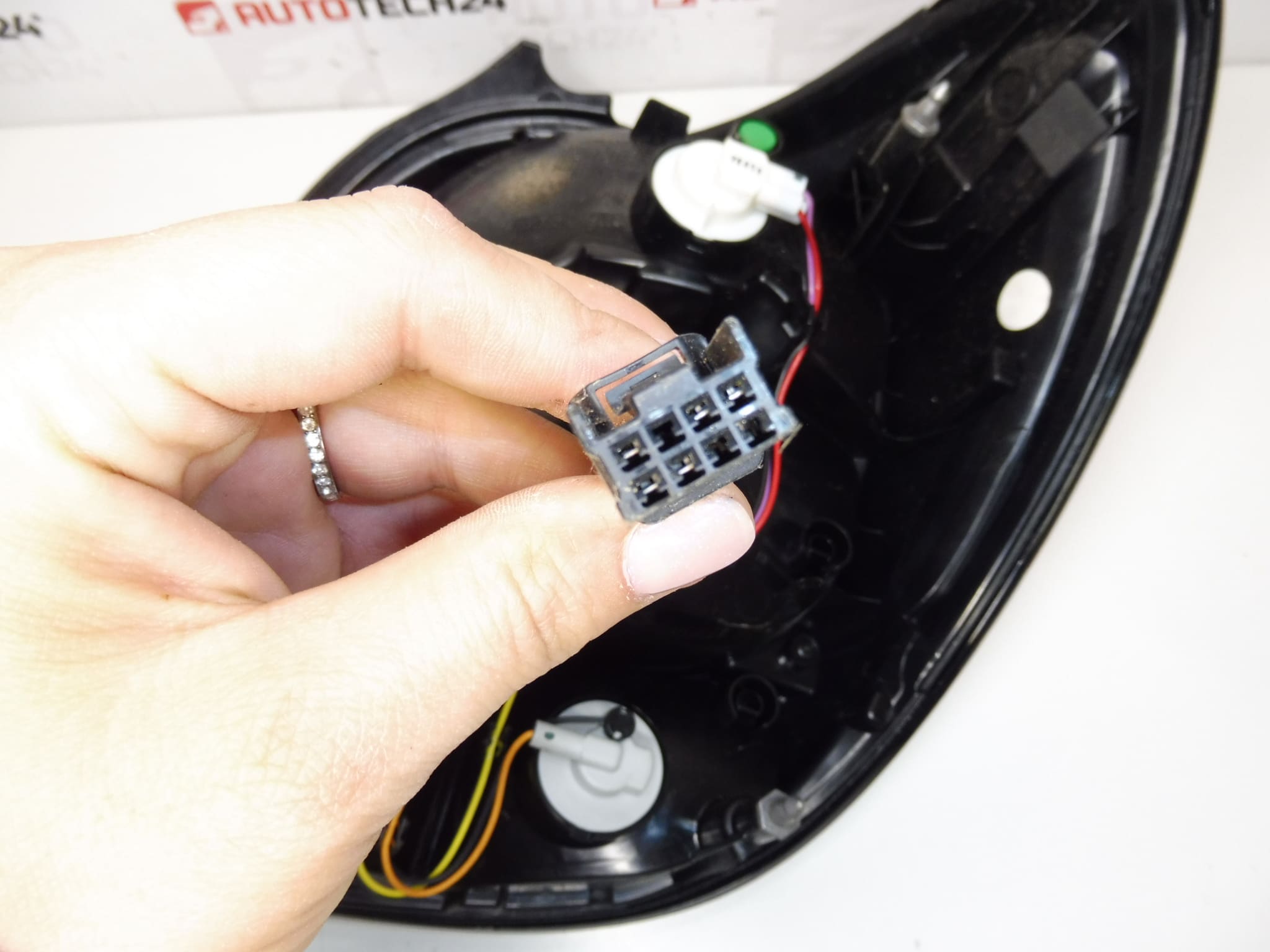 Lampada Posteriore Sinistra Citroën C1 II 81560-0H152 B001031980 - immagine 2