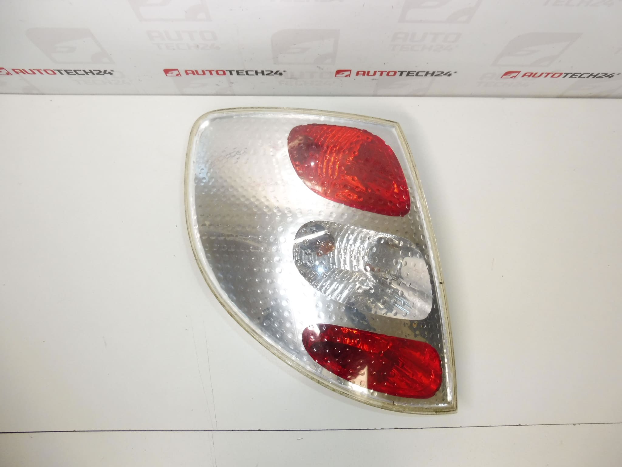 Faro Posteriore Sinistro Per Citroen C3 (2002-2005) Con LED E Lente In Policarbonato - Sostituzione Omologata