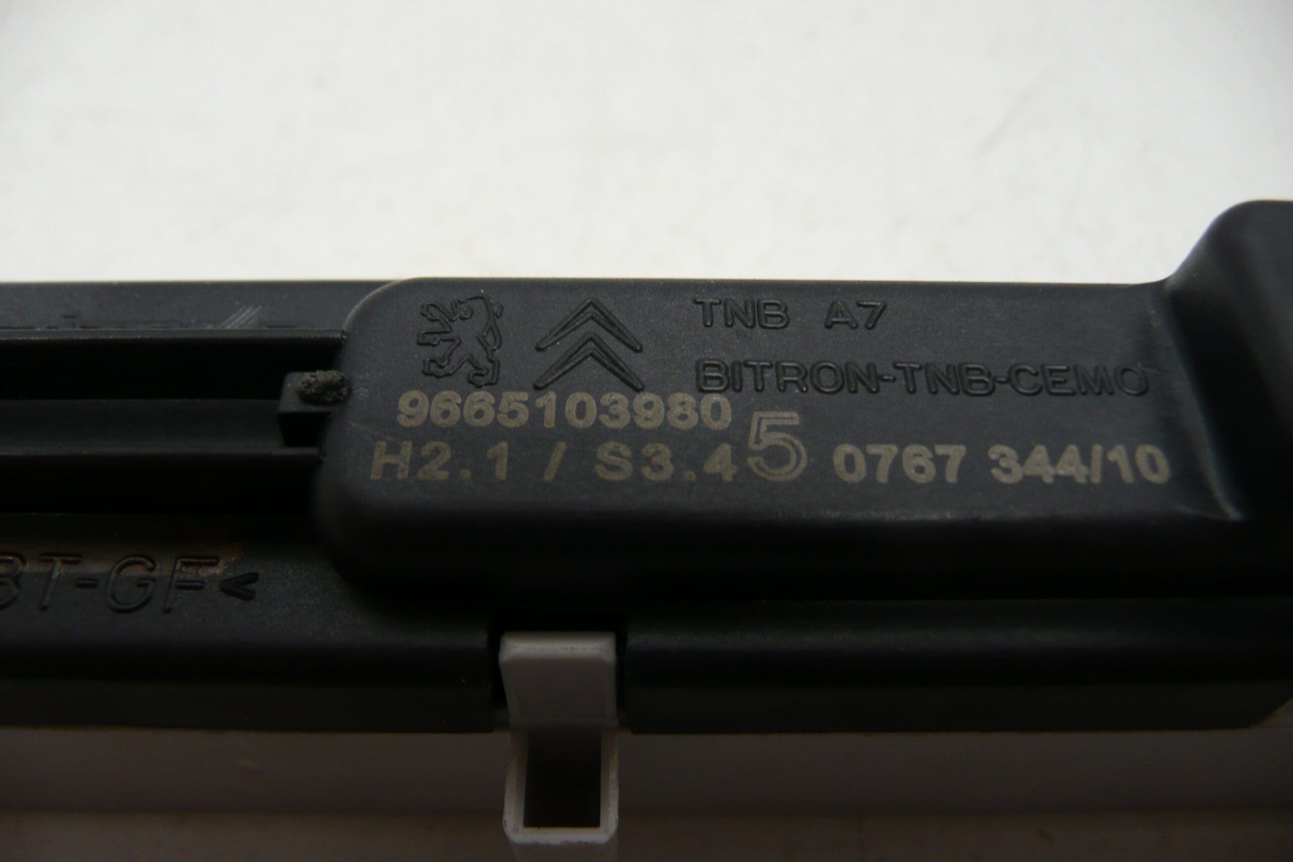 Controllo Cinture Citroën Peugeot 9665103980 - immagine 2