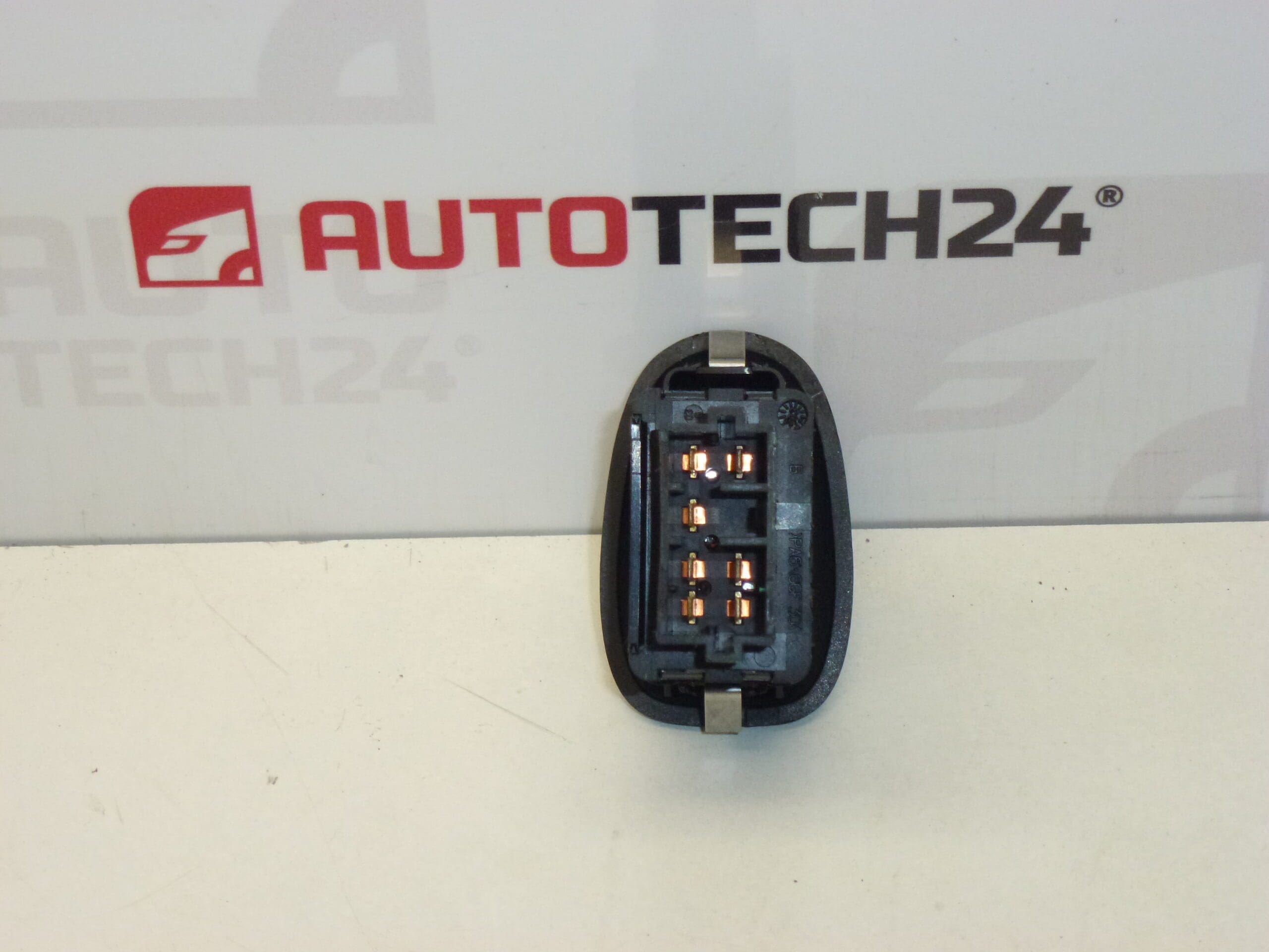 Comando Alzacristalli Posteriore Citroën C3 Pluriel 6552FZ - immagine 2