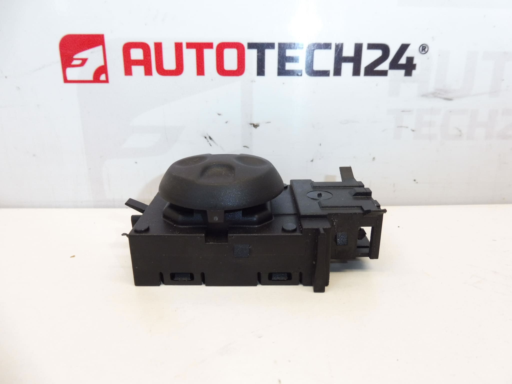 Regolatore del sedile passeggero Citroën C5 X7 96602211XT 8898JA - immagine 2