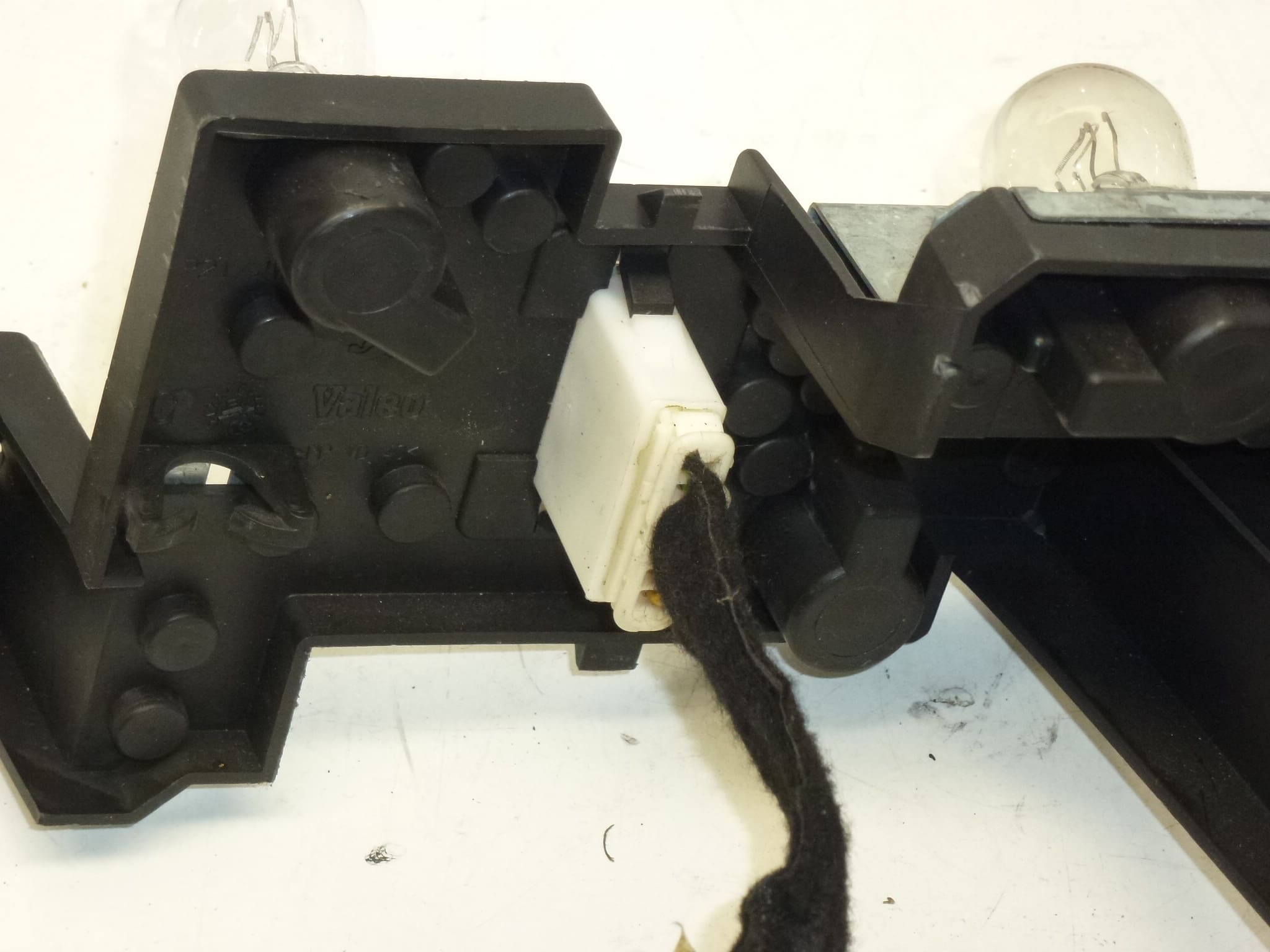 Portalampada Con Cablaggio Per Fanale Posteriore Sinistro Peugeot 407 Berlina 6350GE - immagine 2