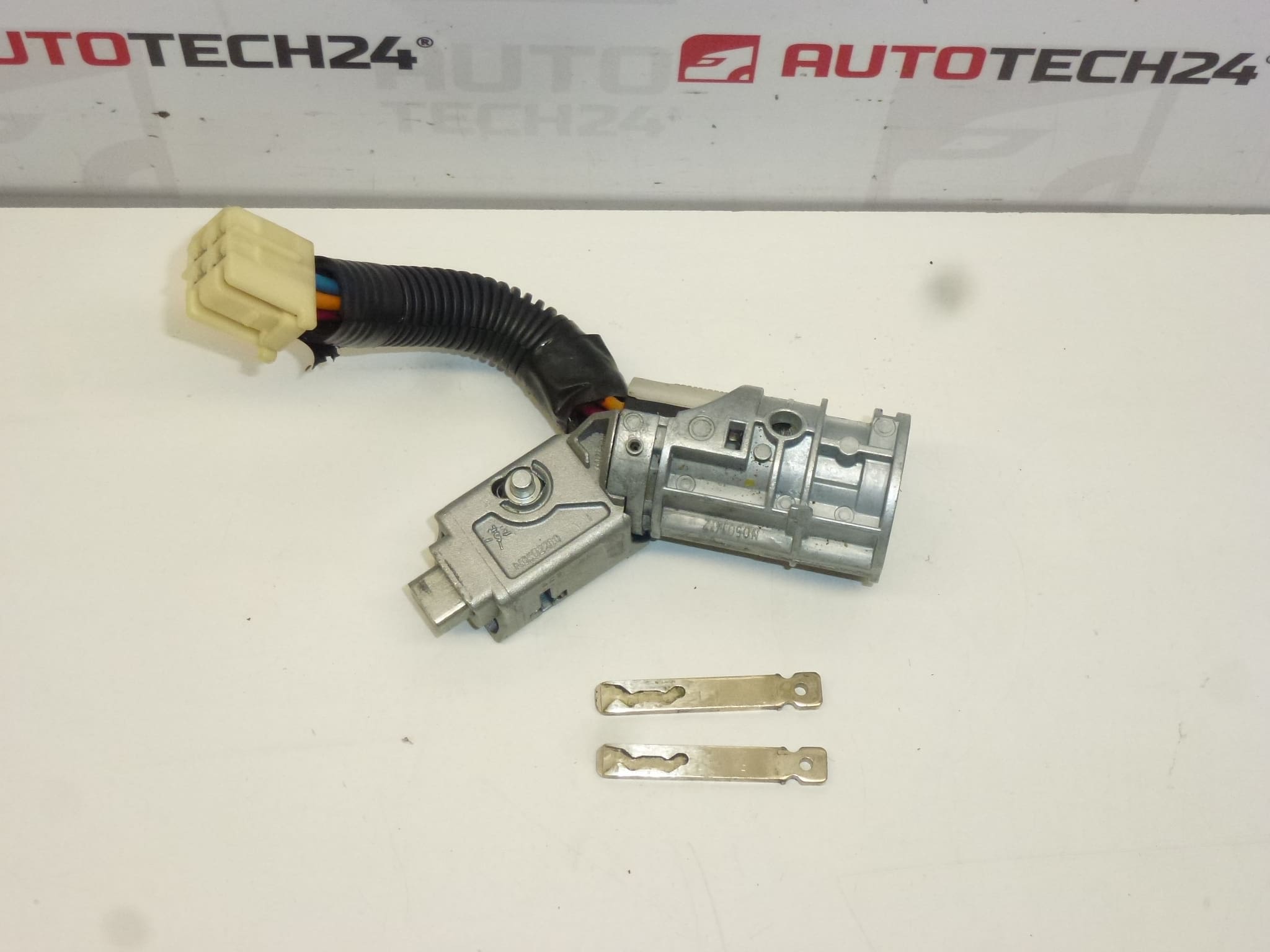 Scatola interruttori e 2 piastre Citroën C1 Peugeot 107 4162FK