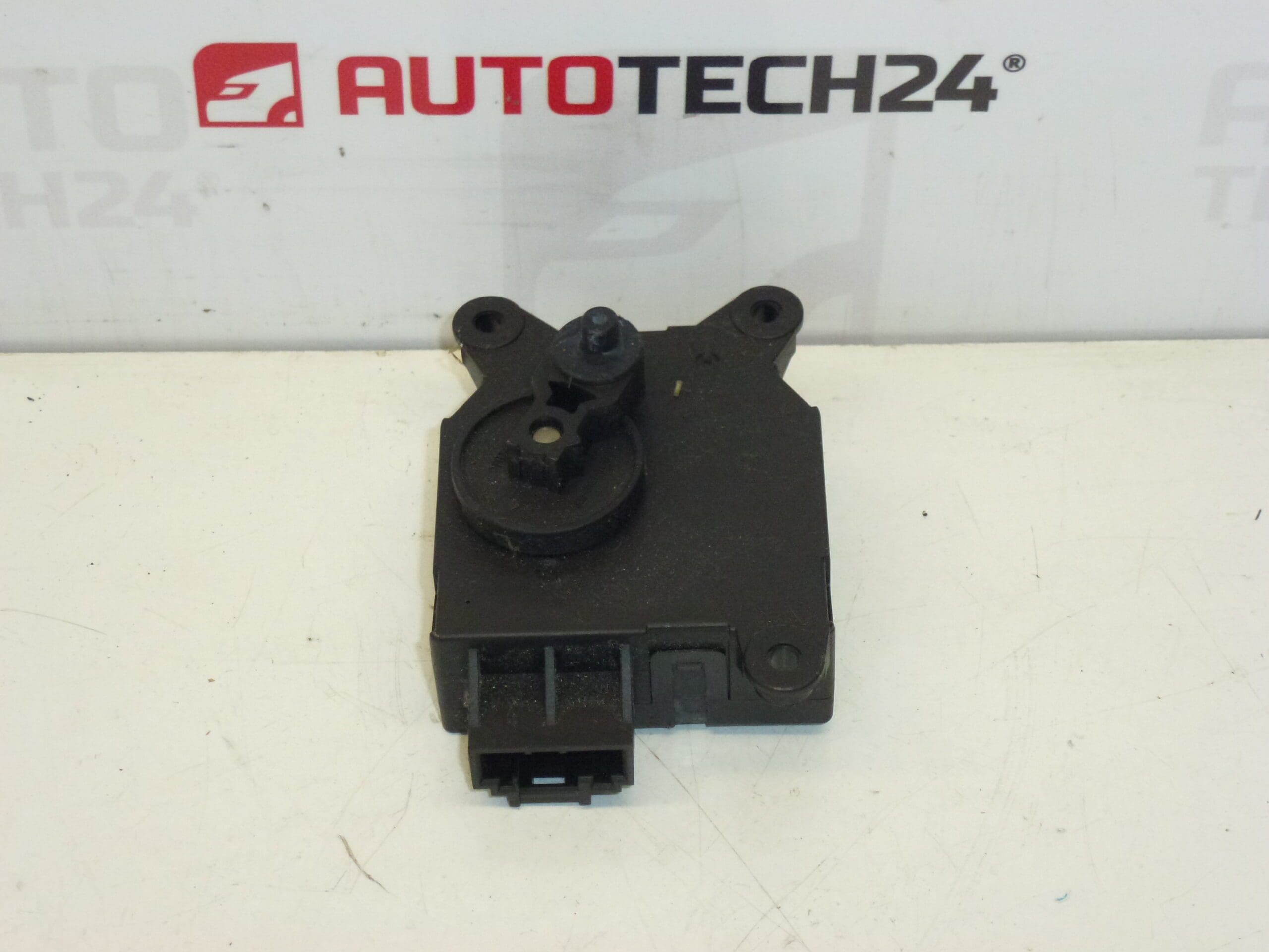 Motore riscaldamento Valeo per Citroën e Peugeot (ricambio usato) - N100462G / 6447NQ - immagine 2