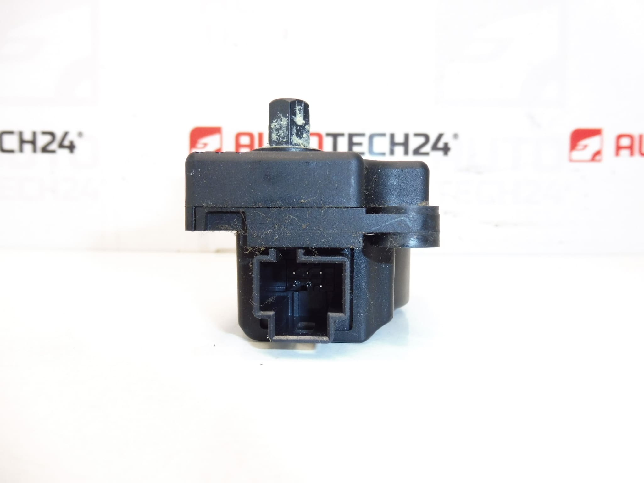 Servomotore trazione per Citroën e Peugeot BEHR EAD511 H1961 UA 2 - immagine 2