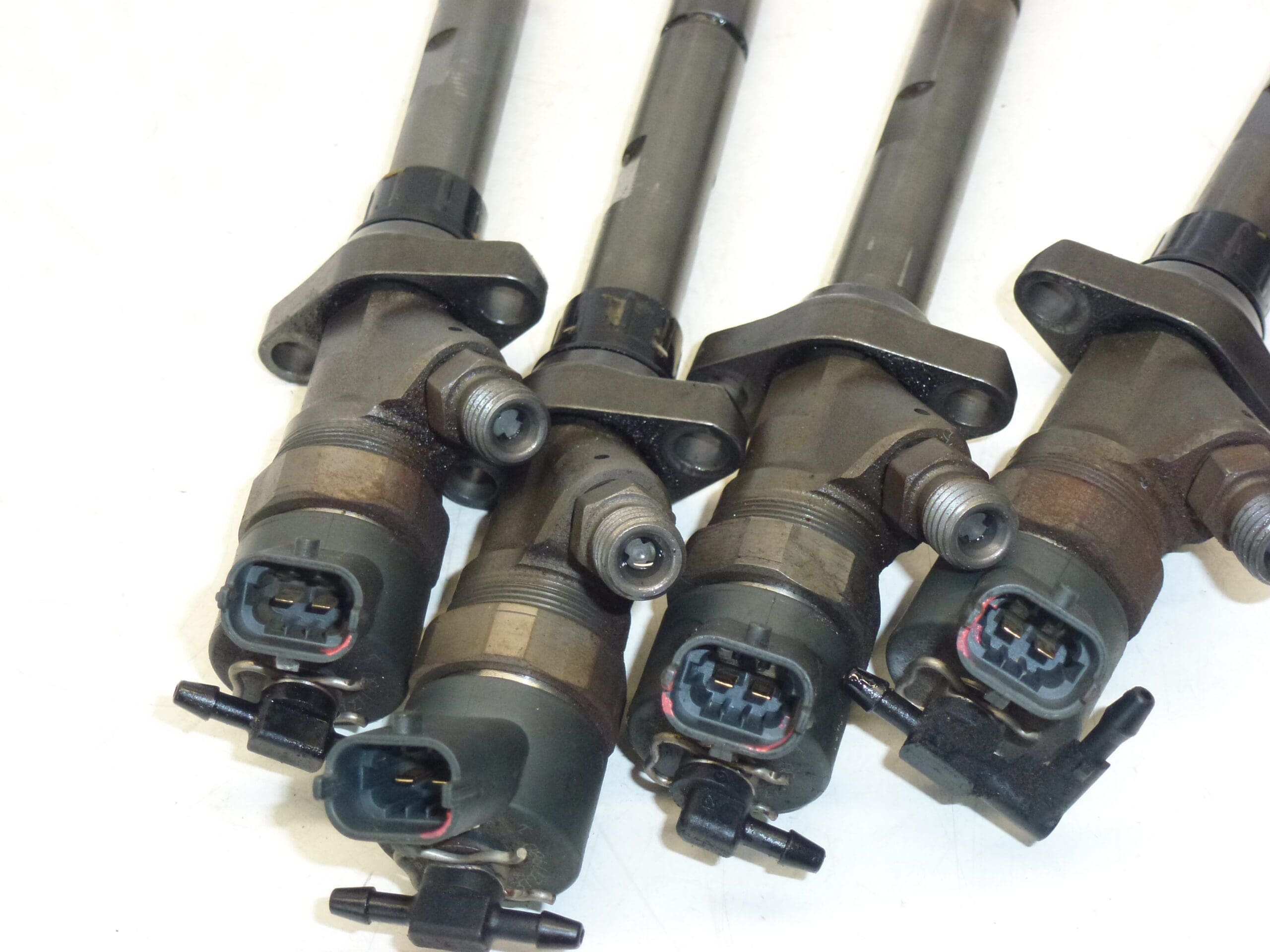 Set di Iniettori Bosch 2.0 e 2.2 HDI 0445110036 con 152000 km - immagine 2