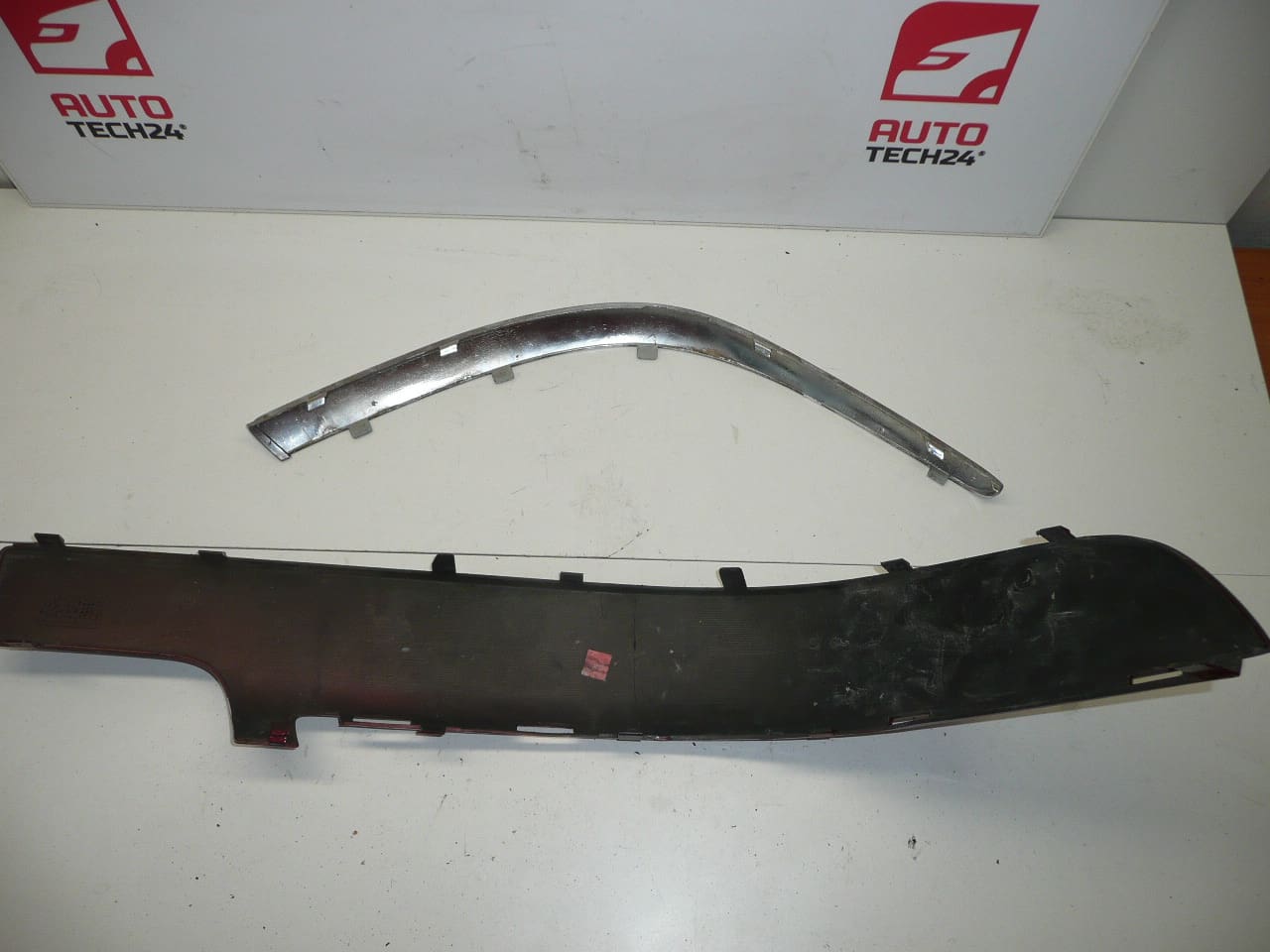 Listino con Cromato LP Paraurti Citroën Xsara Picasso 7452CK - immagine 2