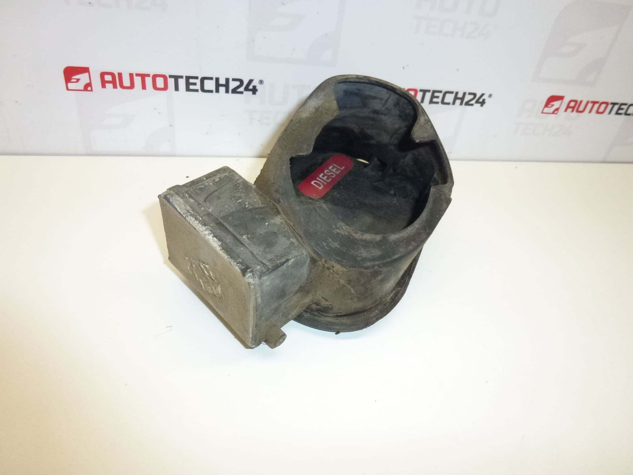 Tappo di Copertura Serbatoio Citroën Xsara EYPC 9622085880 151855 151773 - immagine 2