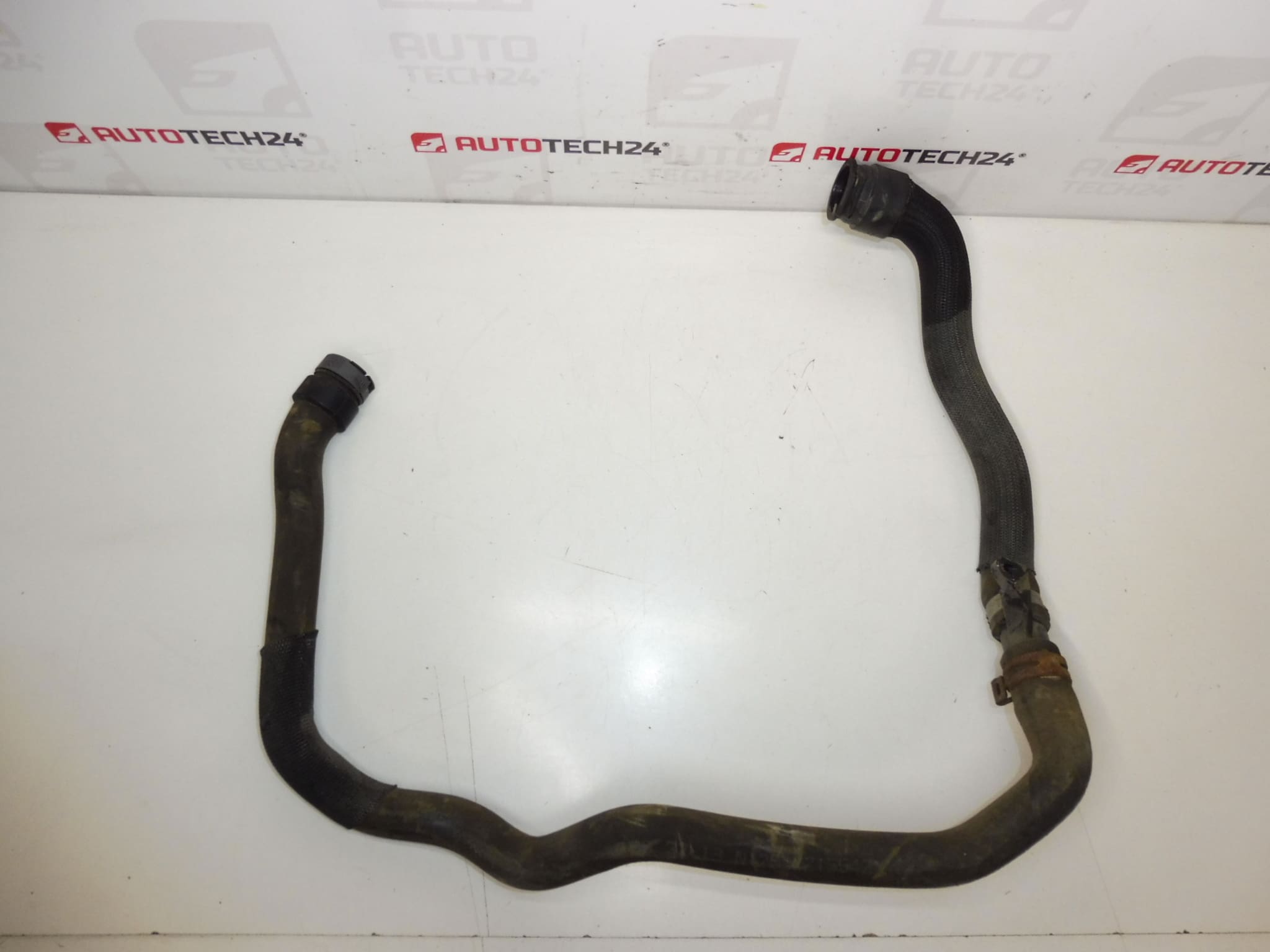 Tubo dell'acqua Citroën Peugeot 1.4 VTi 1.6 VTi 135201 1351NG - immagine 2