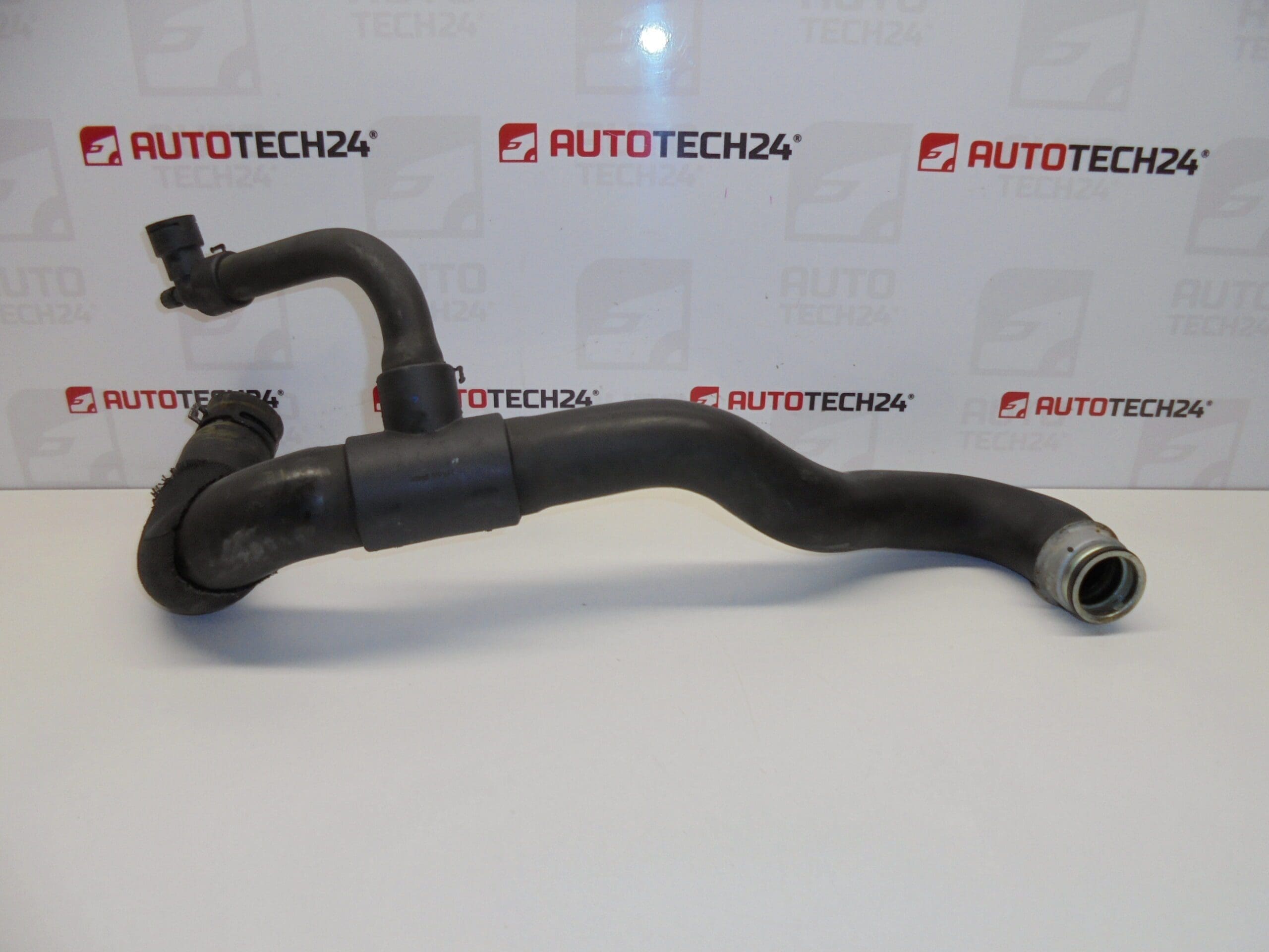 Tubo dell'acqua Citroën Peugeot 2.0 HDI 135 1GT - immagine 2