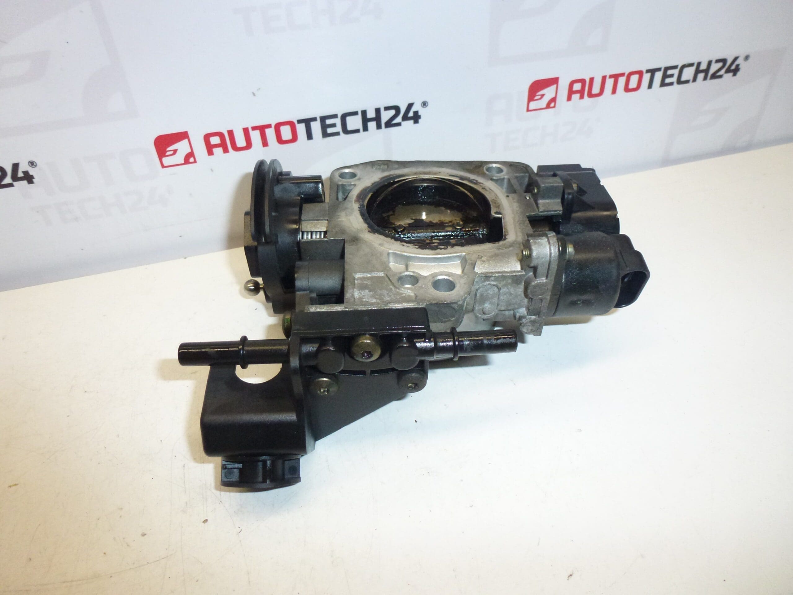 Valvola a Farfalla Citroën Peugeot 1.8 e 2.0 1635R4 1635V1 - immagine 2