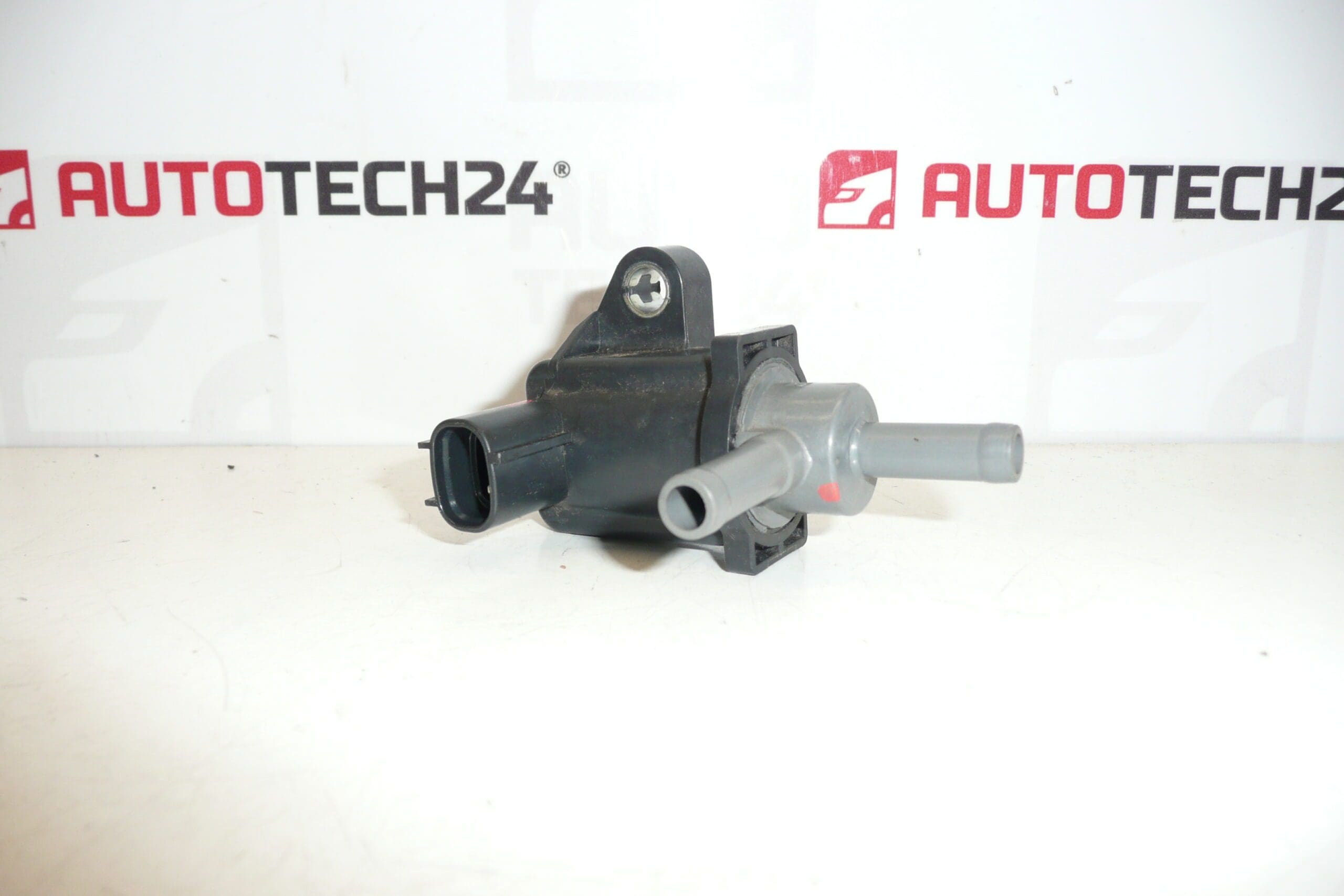 Valvola di sfiato del serbatoio Citroën Peugeot 90910-WC001 1502G2