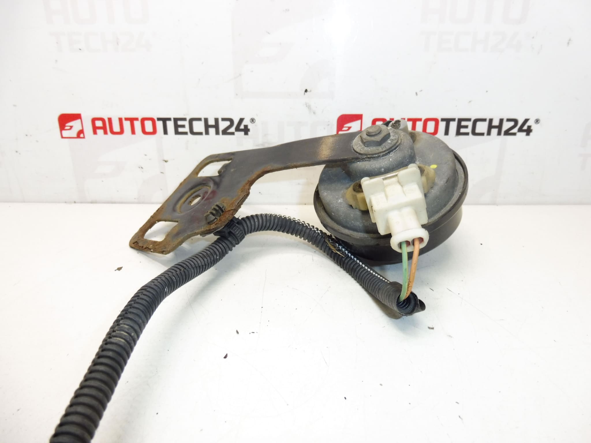 Clacson e Tromba con supporto Citroen Berlingo Peugeot Partner 6236F5 6236Q2 - immagine 2