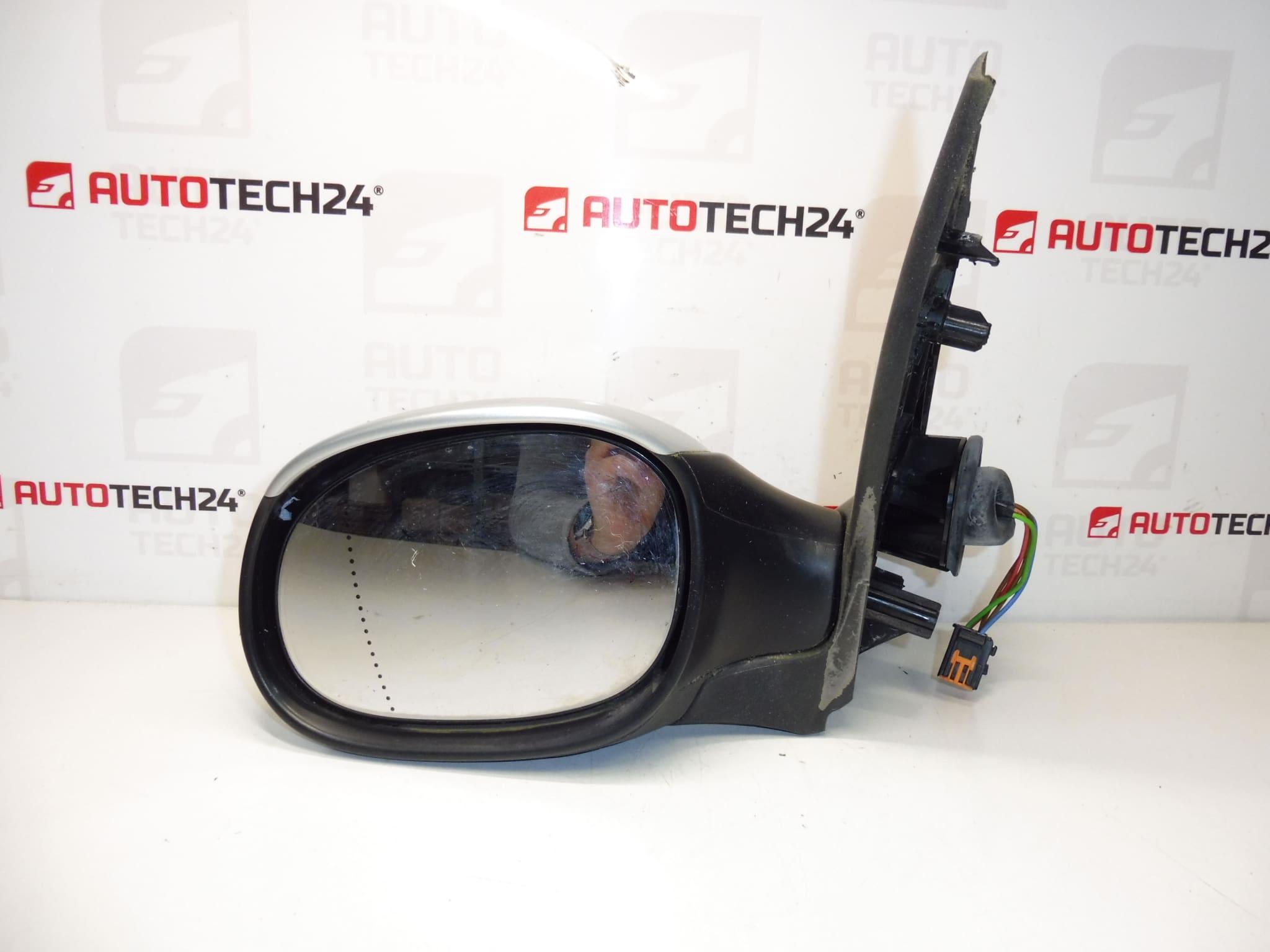 Specchietto retrovisore esterno elettrico sinistro Peugeot 206 EZRC 96480953XT 8149KQ - immagine 2