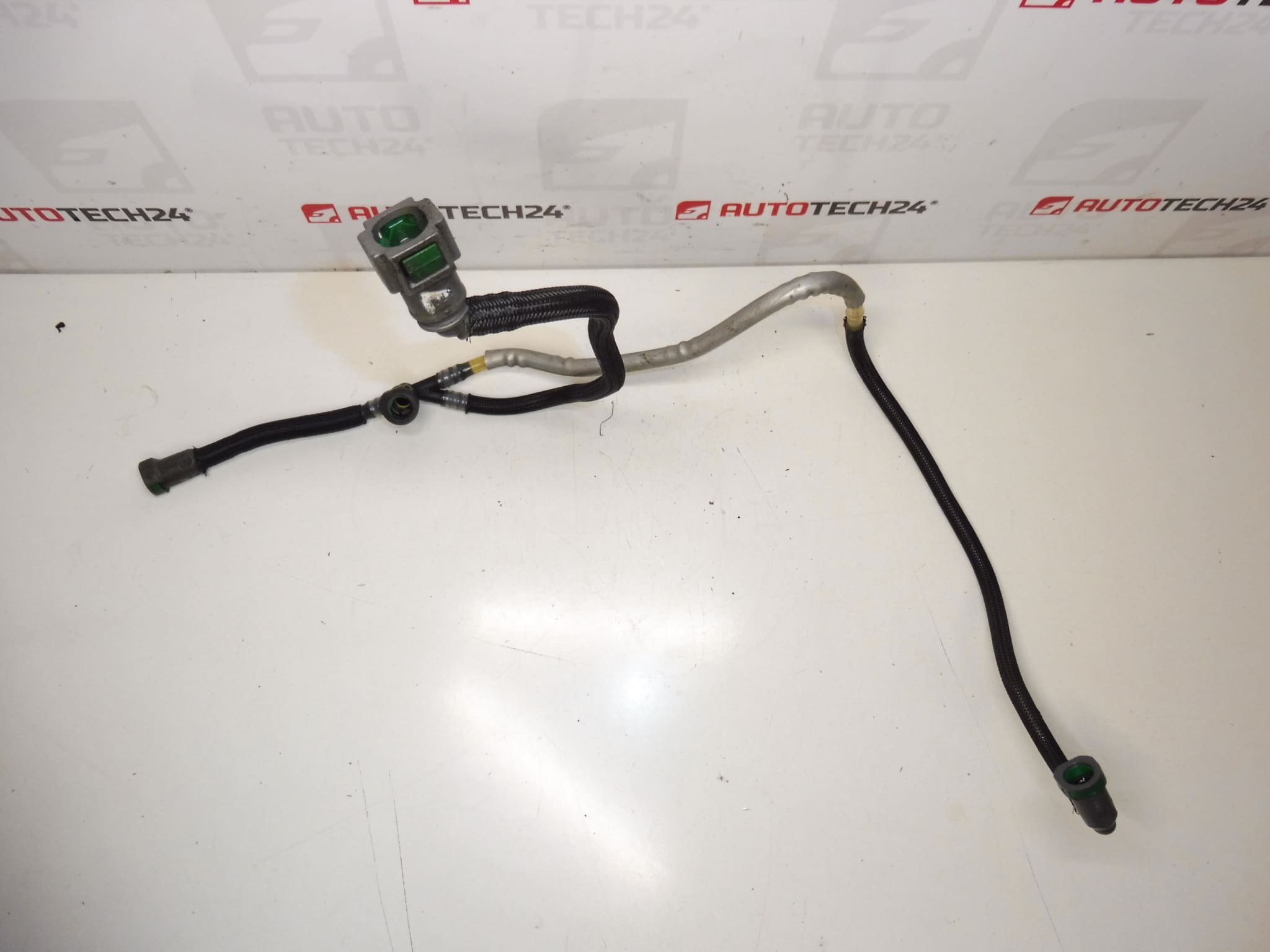 Tubazione Carburante Citroën Peugeot 2.2 HDI 1574K9 - immagine 2