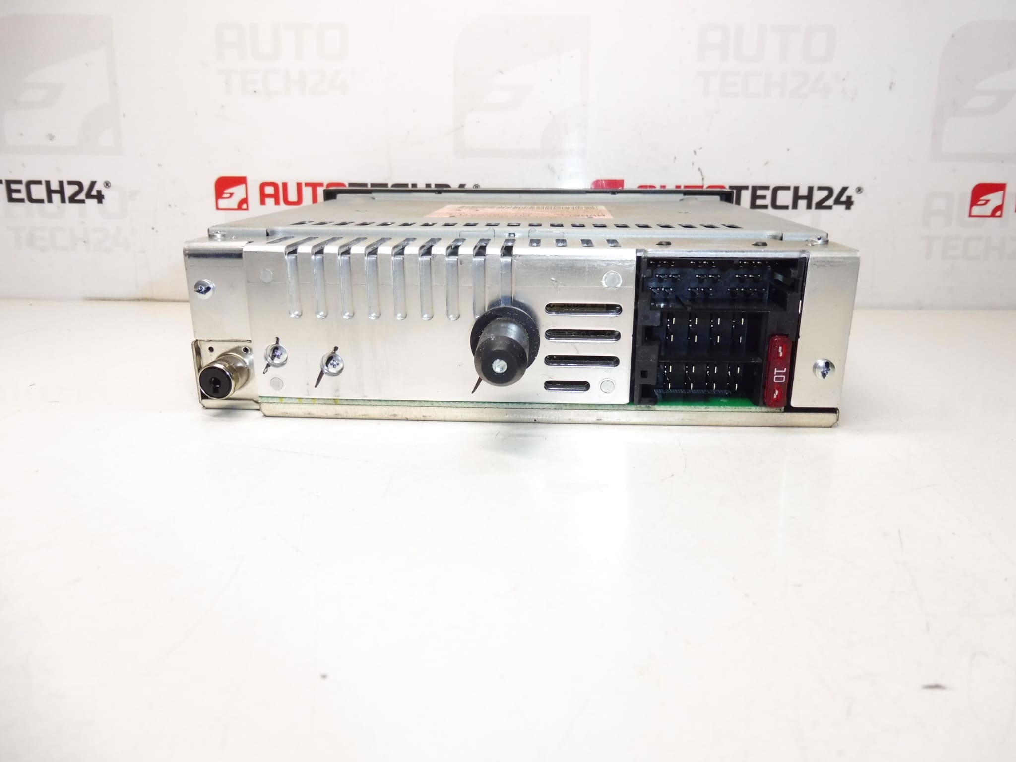 Autoradio CLARION RD3-01 PSA 96635823XT 6564WF - immagine 2