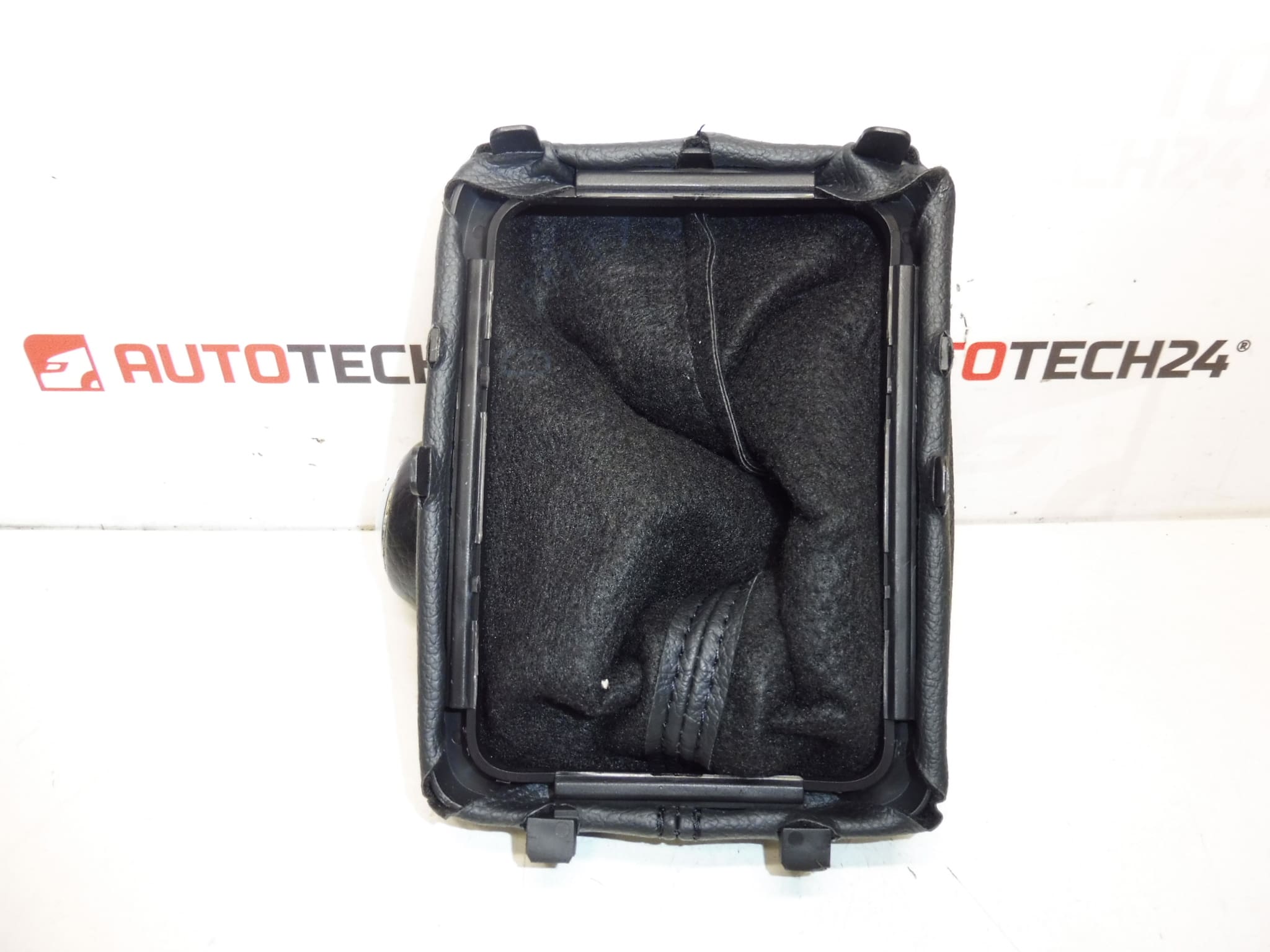 Pomello Del Cambio Con Guarnizione PEUGEOT 206+ 2403X9 7951T2 - immagine 2