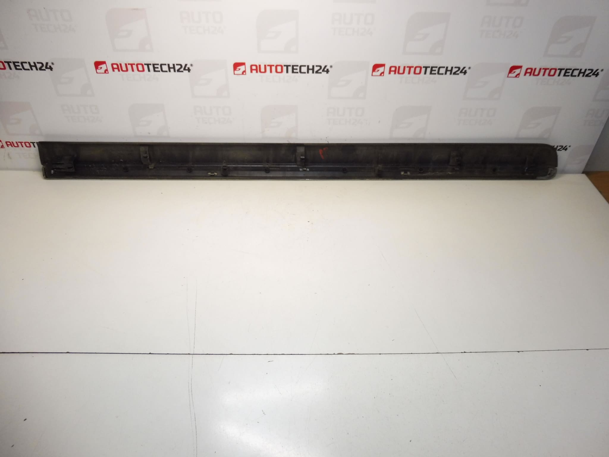 Listone Porta Anteriore Destro Citroen C8 Peugeot 807 EZW 1401028477 8545GJ - immagine 2