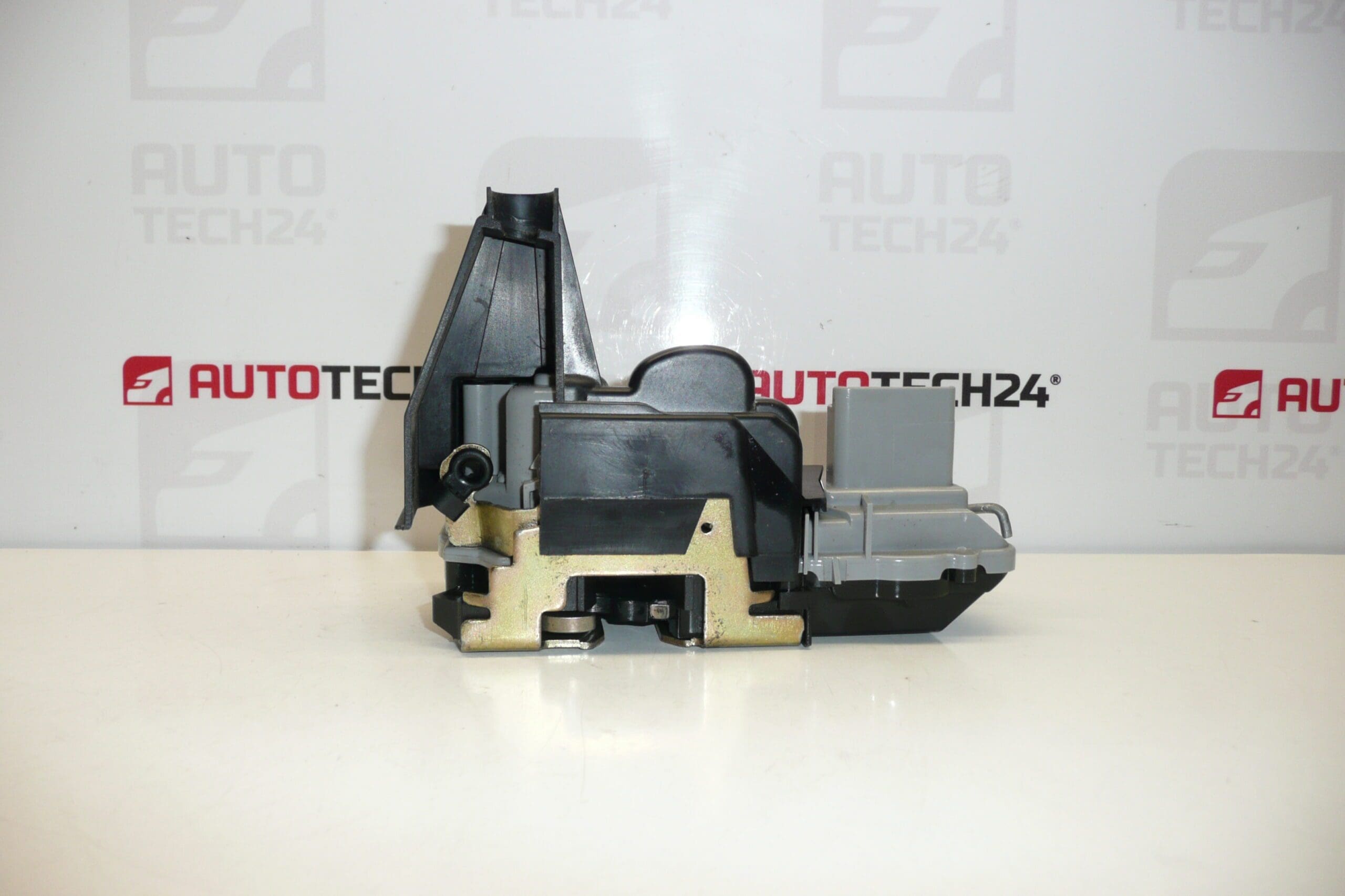 Blocchetto serratura porta anteriore destra elettrico Peugeot 307 9136P1 9136AA - immagine 2