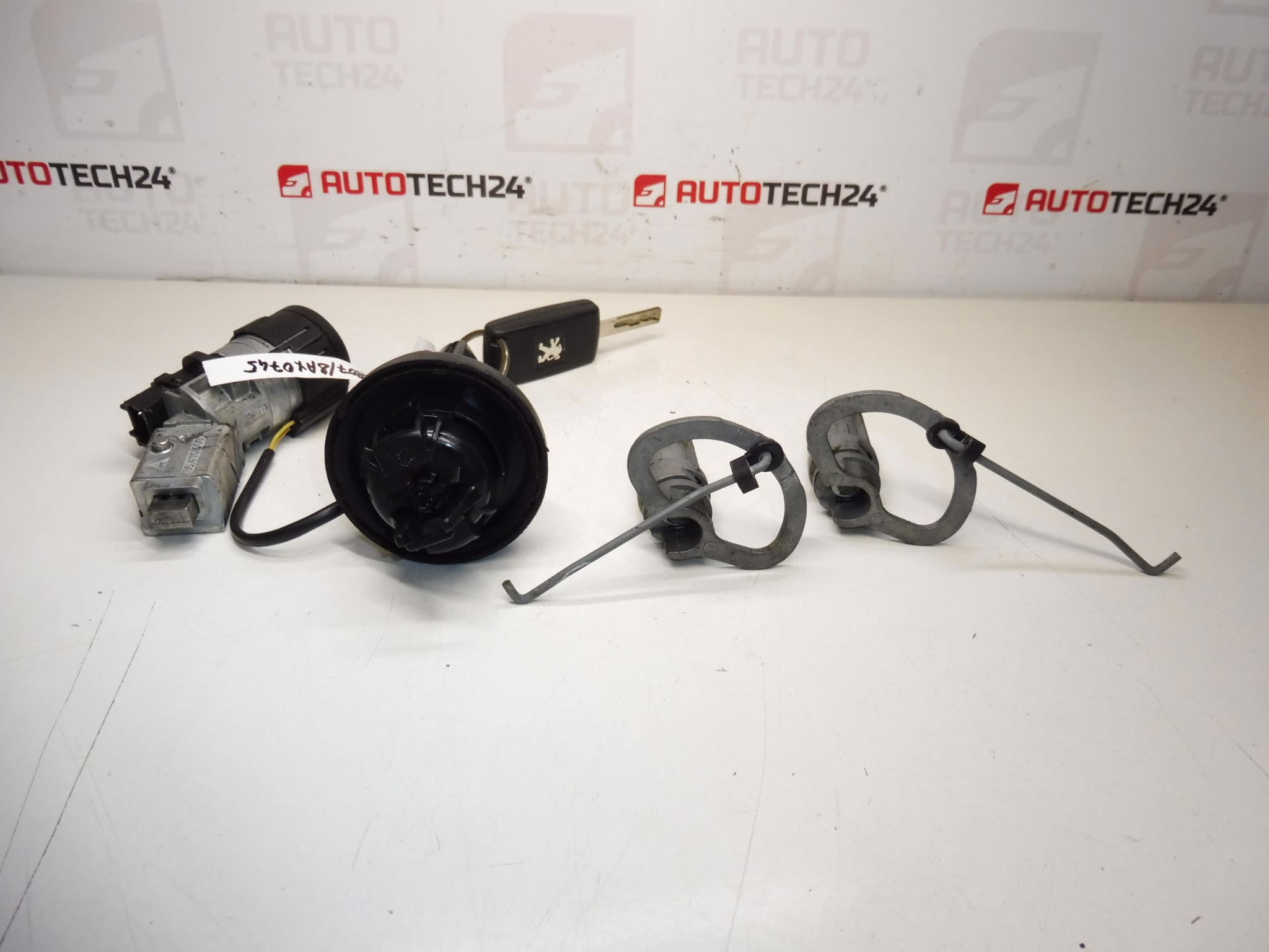 Kit Serrature Citroën C8 Peugeot 807 + 2 Chiavi 4162TE 4162KF - immagine 2
