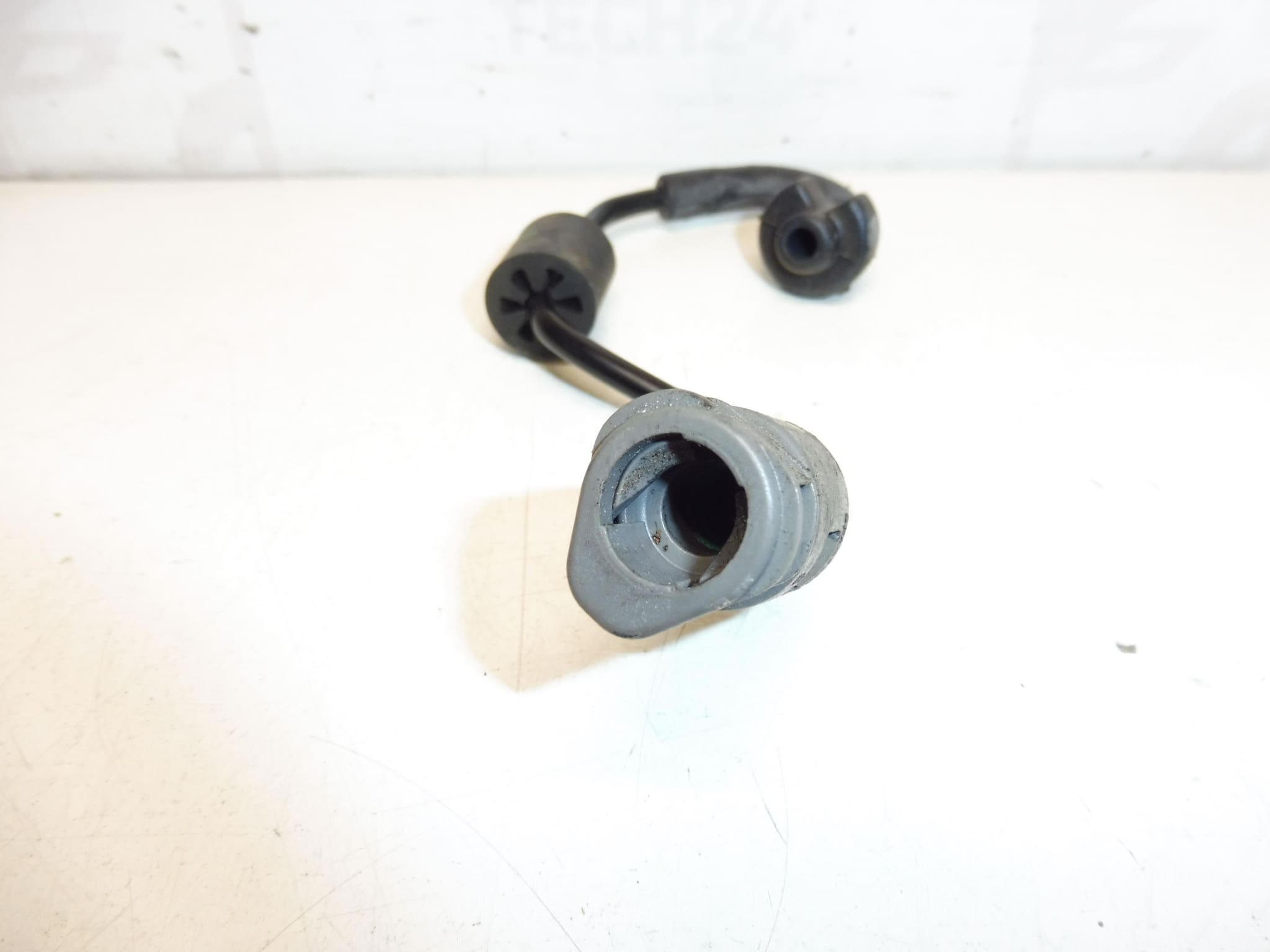 Tubo del vuoto per Citroën e Peugeot 1.2 - 9804306280 - immagine 2