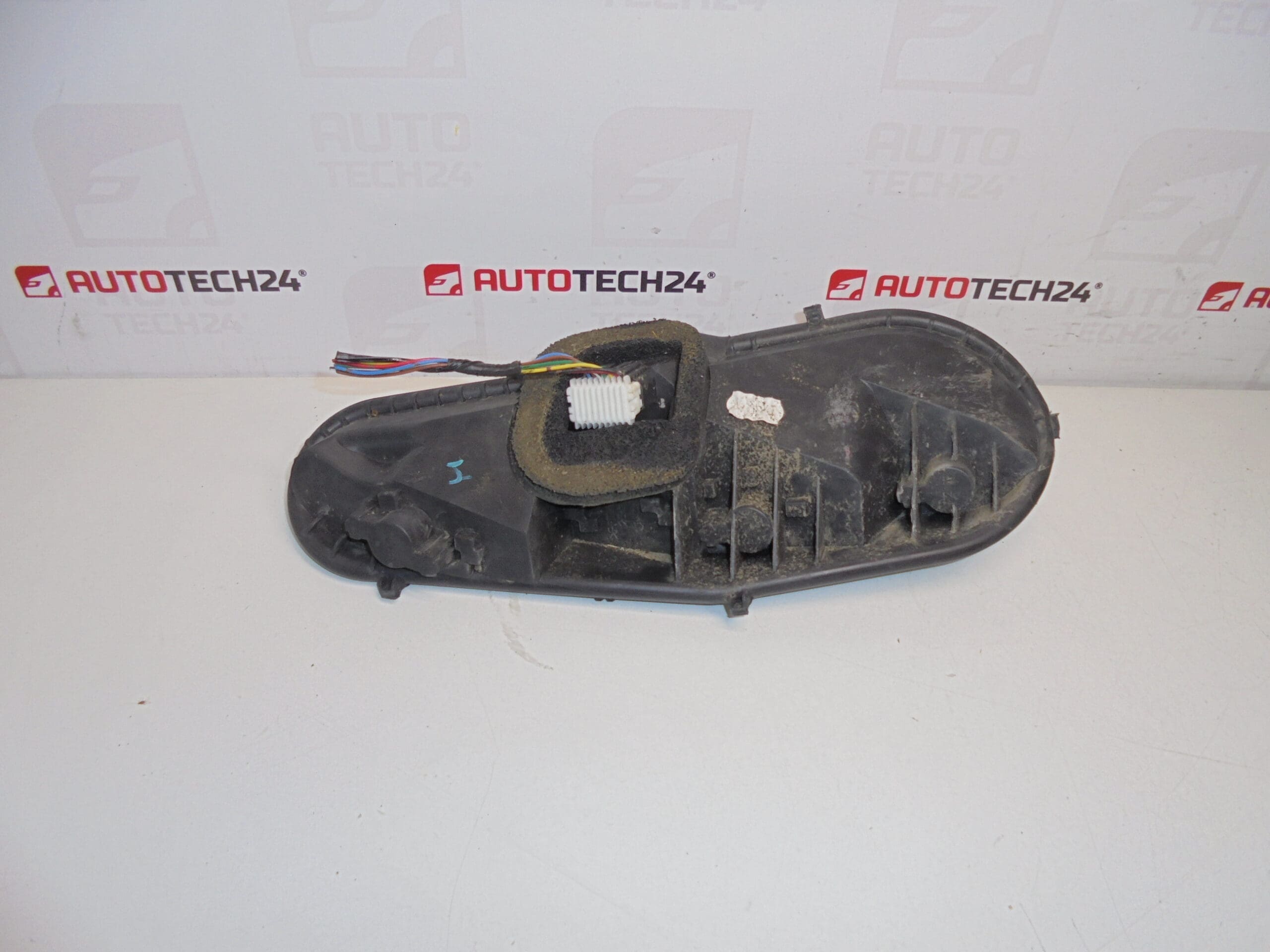 Basilare per Lampadina Posteriore Destra con Cavo Citroën C1 Peugeot 107 634681 - immagine 2