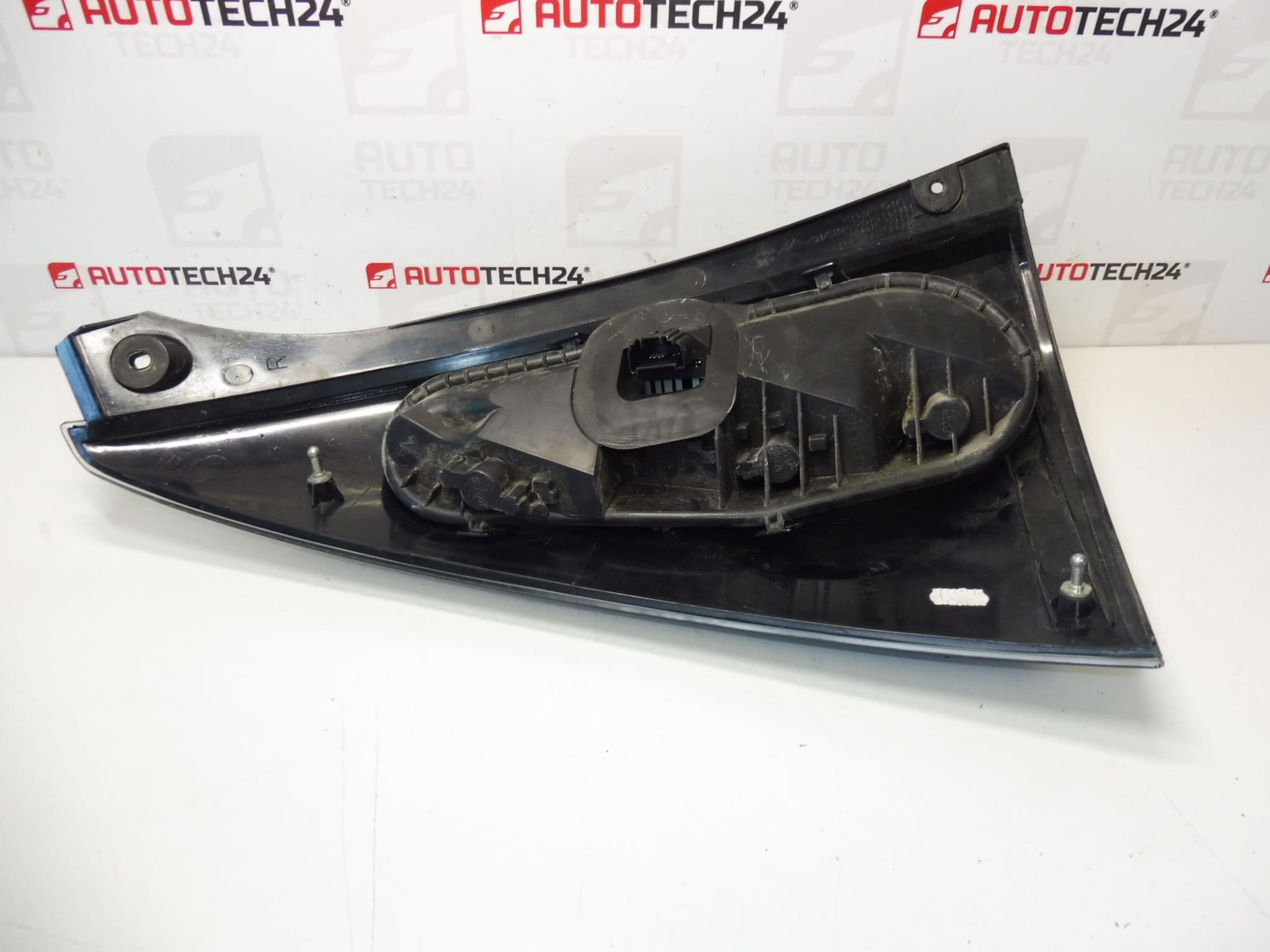 Faro Posteriore Destro Citroën C1 81550-0H060 6351X8 - immagine 2