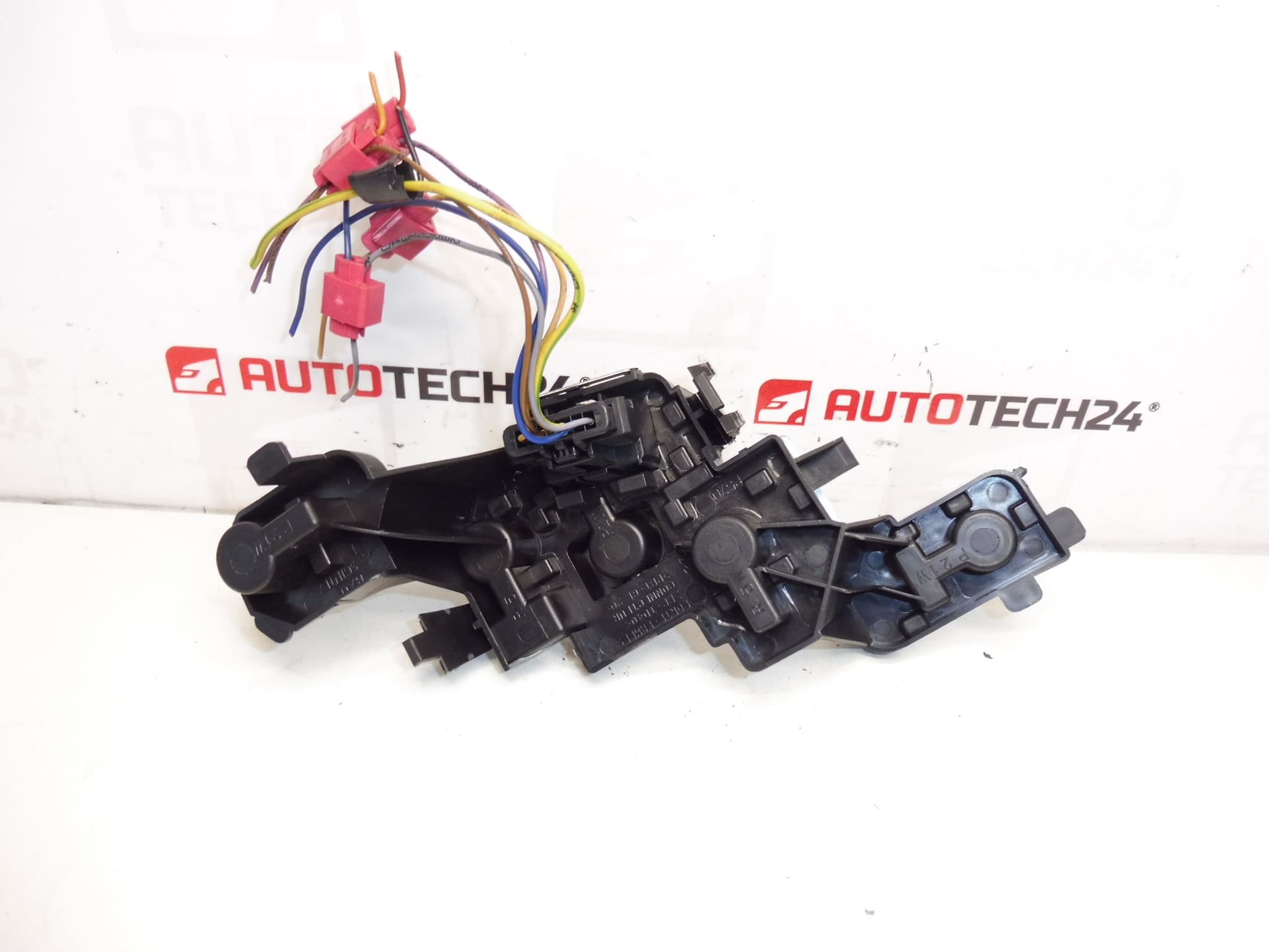 Attacco Lampadine Sinistro Posteriore Lampada Peugeot 307 II 6350X0 - immagine 2