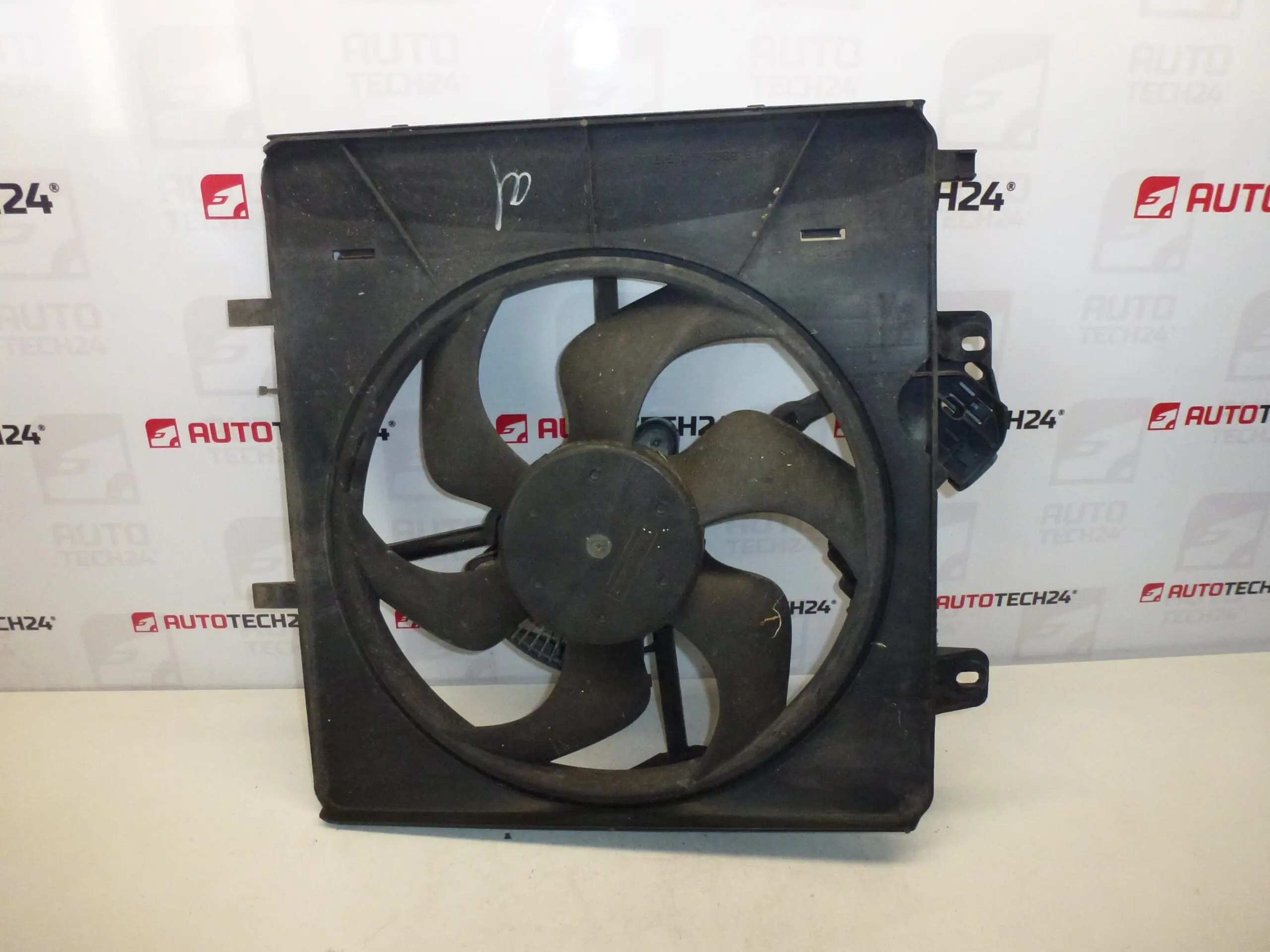 Ventilatore Radiatore Citroën Peugeot 9652396280 1253E9 1253H3 1253C6 - immagine 2