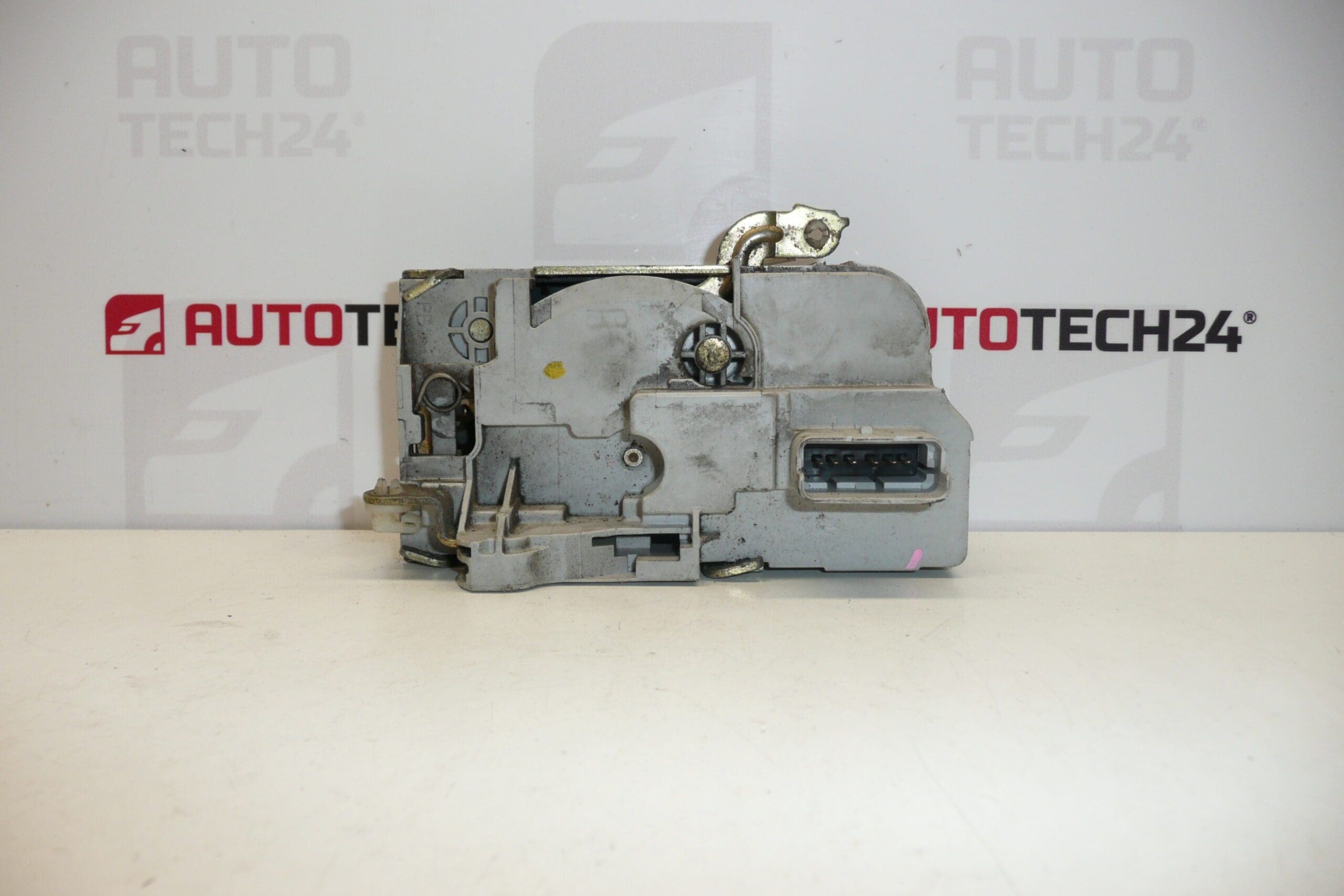 Serratura porta anteriore destra Citroën C5 I e II 9136J9