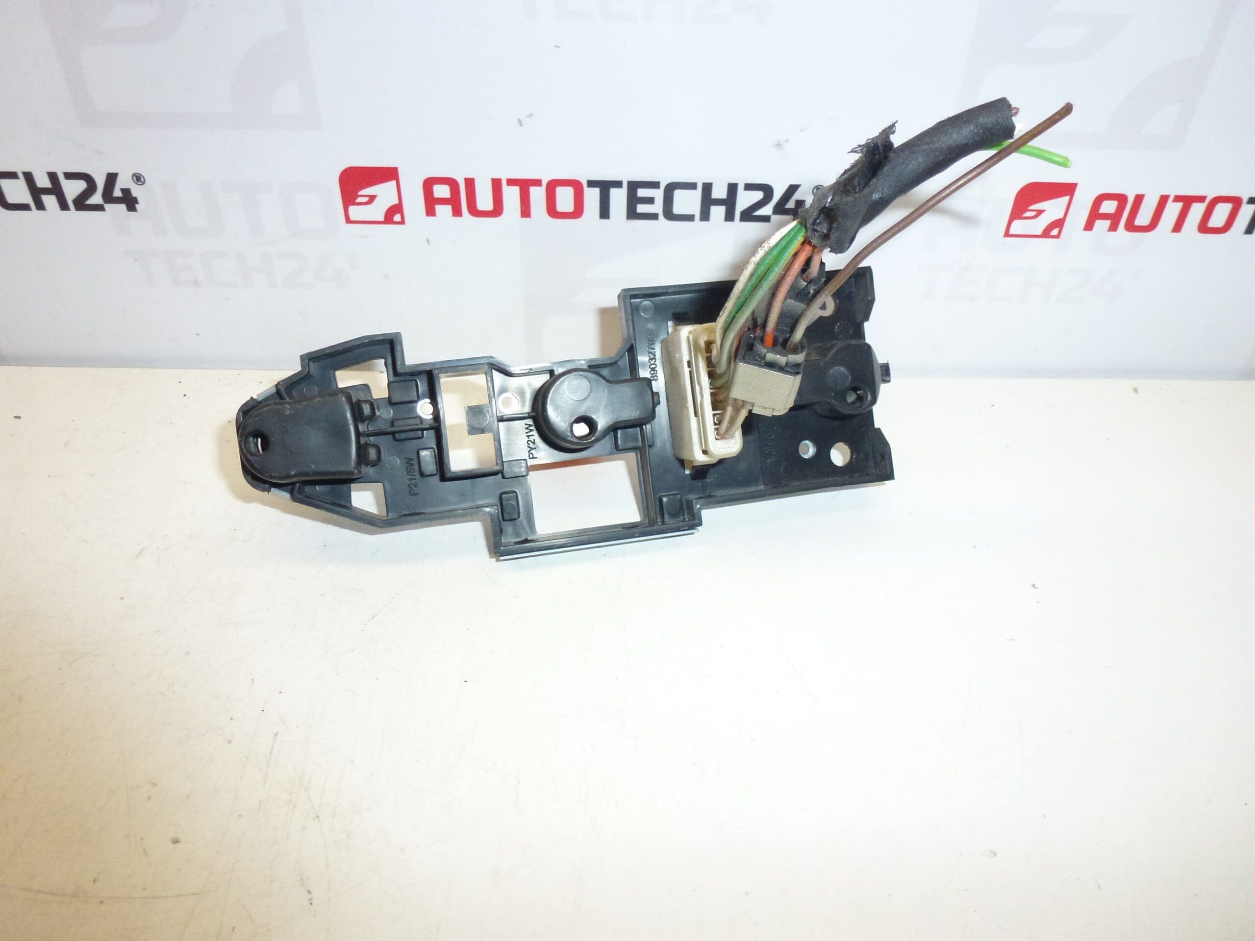 Portalampada posteriore Citroën C5 II 89032703 con pezzo di cablaggio